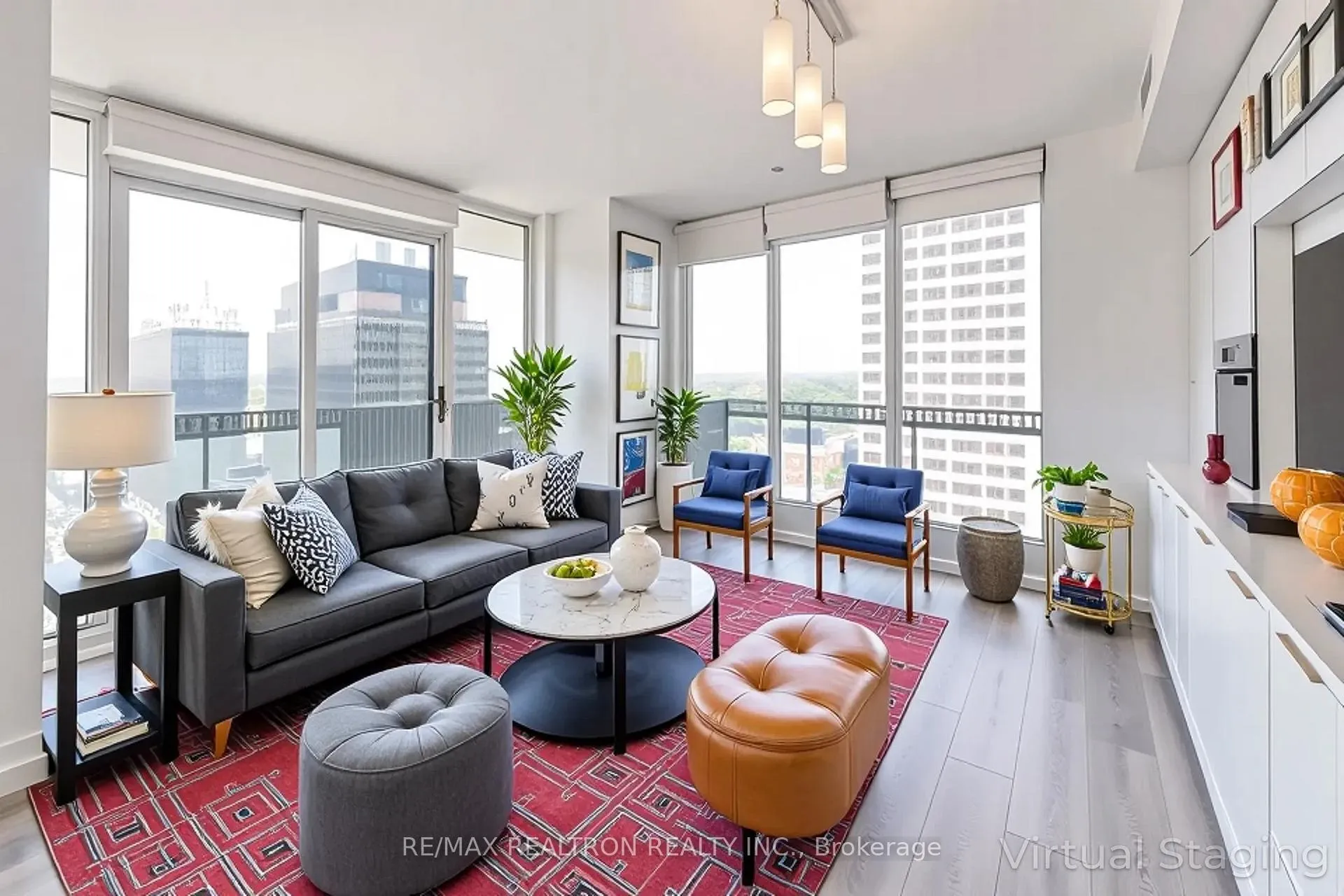 Front of Unit 1102, 8 Eglinton Avenue E