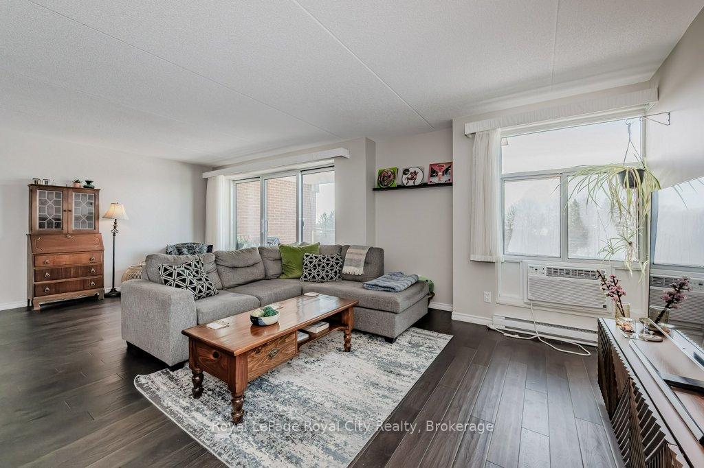 Photo 12 of Unit 503, 8 Christopher Court, Guelph, Kortright West — HOMEH
