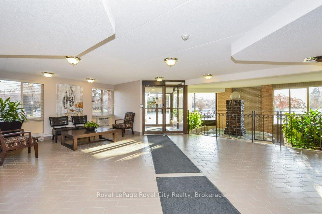 Photo 34 of Unit 503, 8 Christopher Court, Guelph, Kortright West — HOMEH