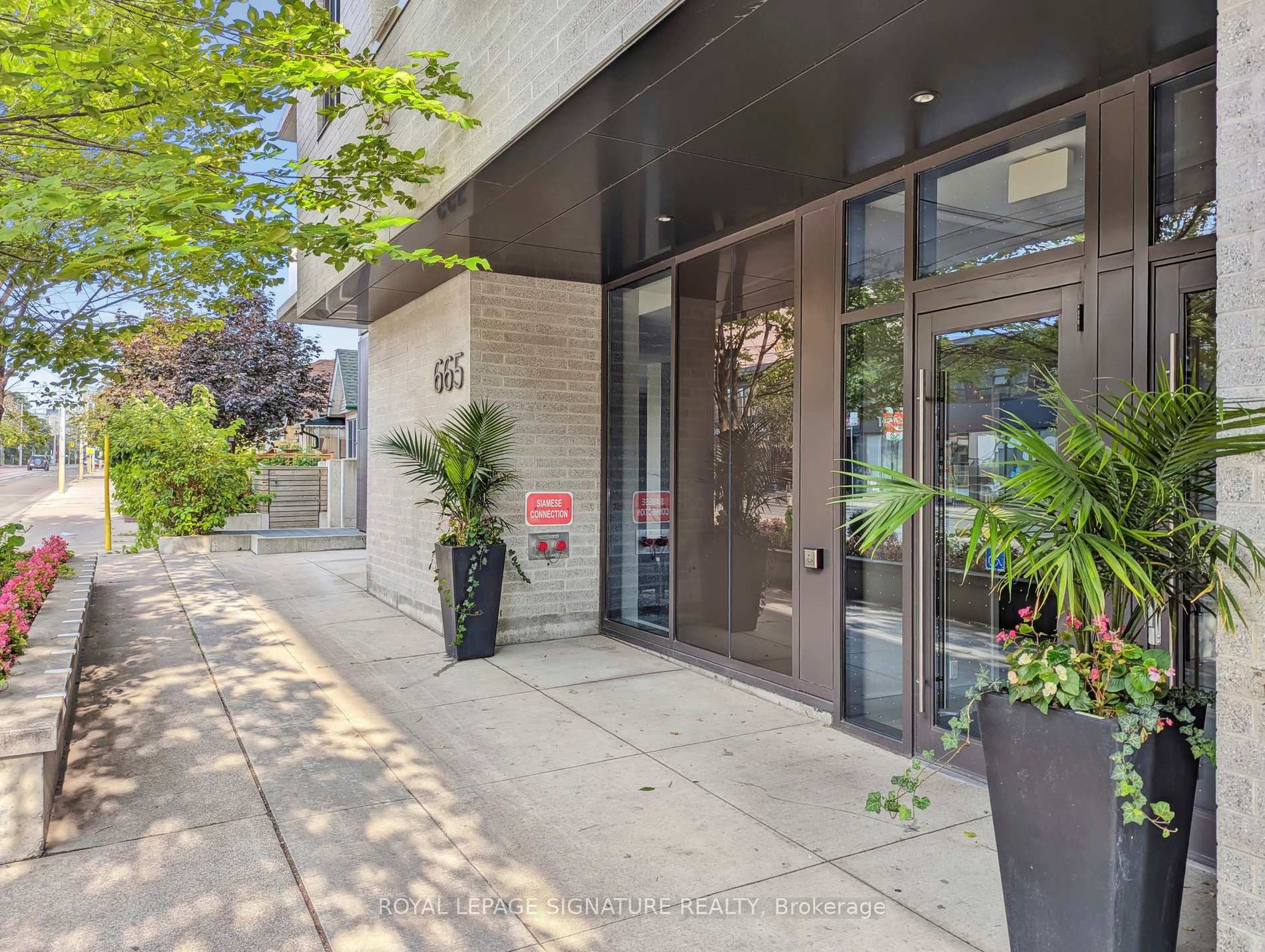 Photo 1 of Unit 407, 665 Kingston Road, Toronto, The Beaches — HOMEH