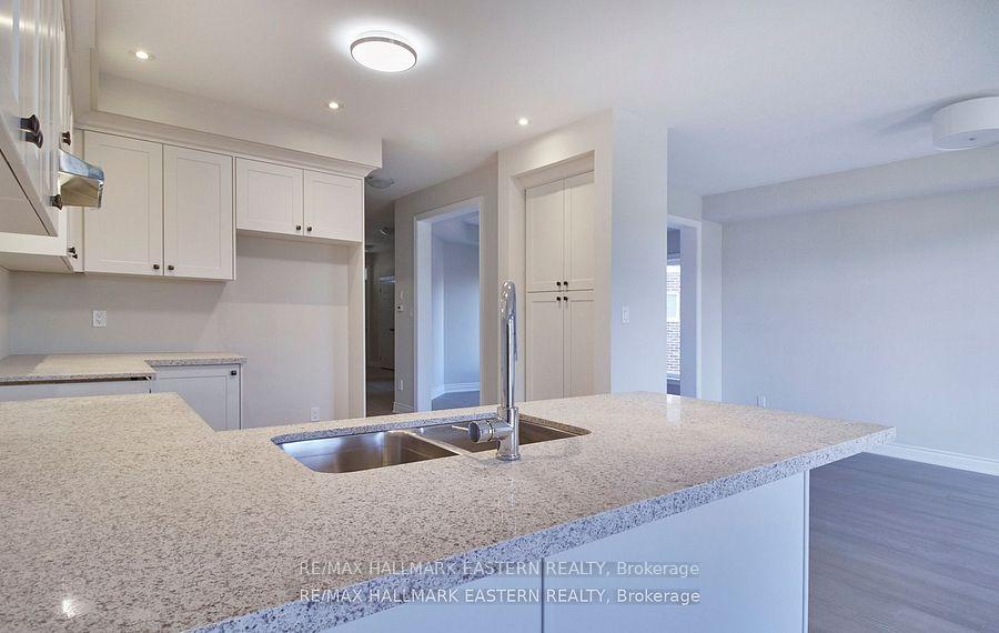 Photo 17 of 37 Coldbrook Drive, Cavan Monaghan, Cavan Twp — HOMEH