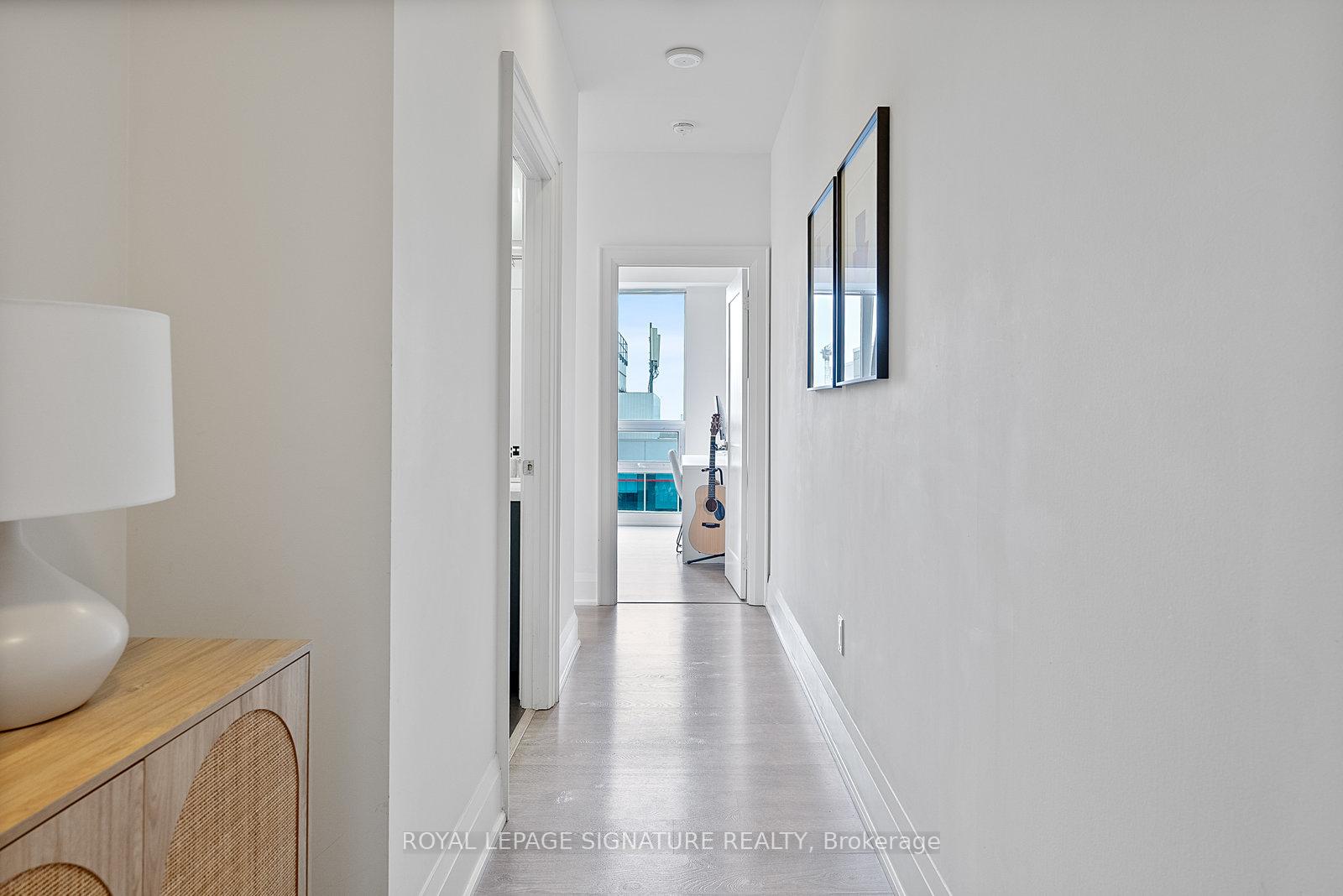 Photo 10 of Unit 1505, 30 Roehampton Avenue, Toronto, Mount Pleasant West — HOMEH