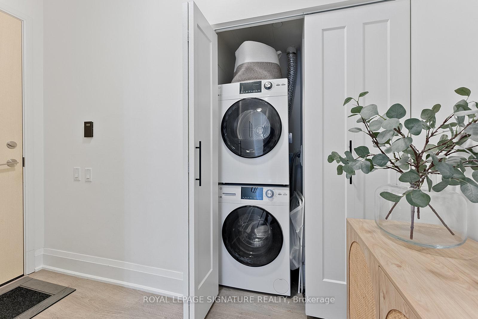 Photo 25 of Unit 1505, 30 Roehampton Avenue, Toronto, Mount Pleasant West — HOMEH