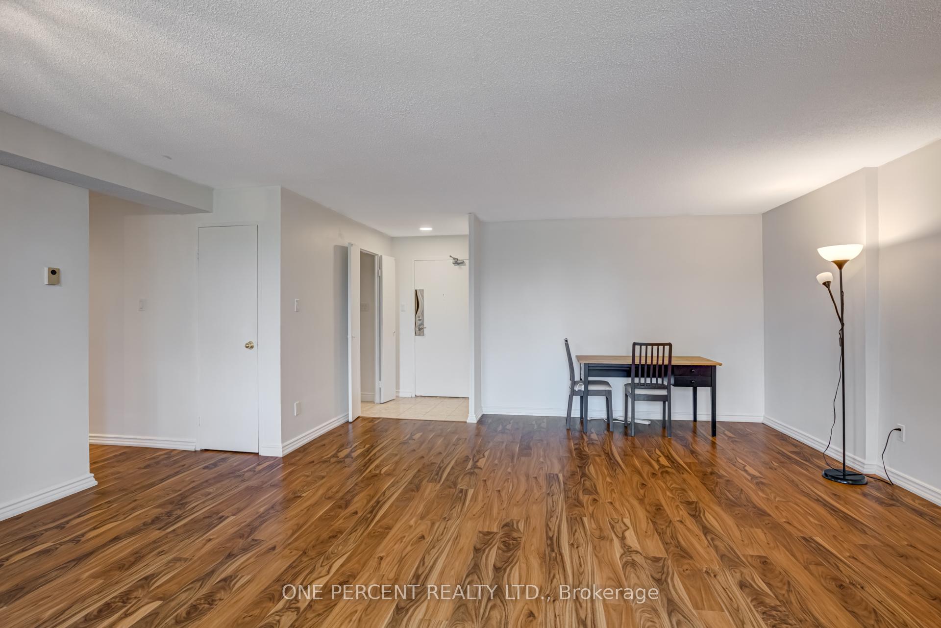 Photo 9 of Unit 409, 80 Inverlochy Boulevard, Markham, Royal Orchard — HOMEH