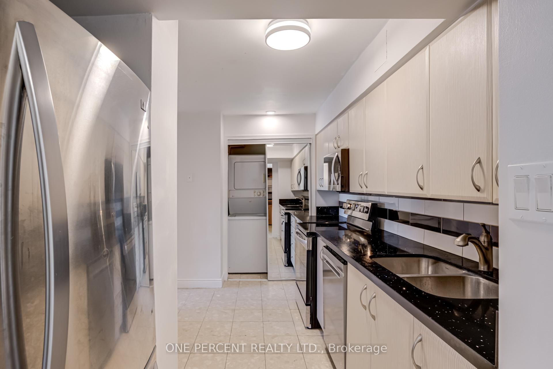 Photo 10 of Unit 409, 80 Inverlochy Boulevard, Markham, Royal Orchard — HOMEH