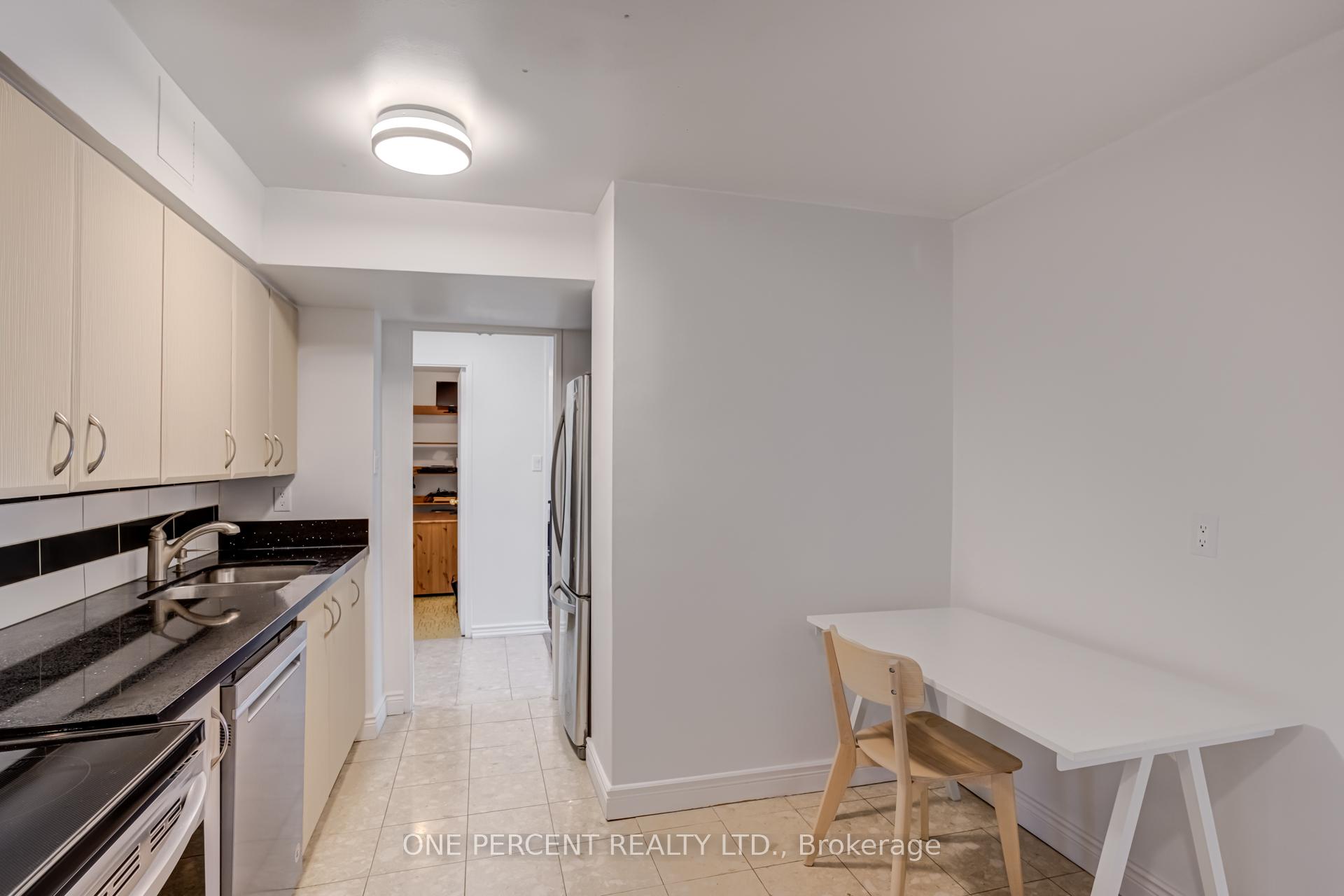 Photo 12 of Unit 409, 80 Inverlochy Boulevard, Markham, Royal Orchard — HOMEH