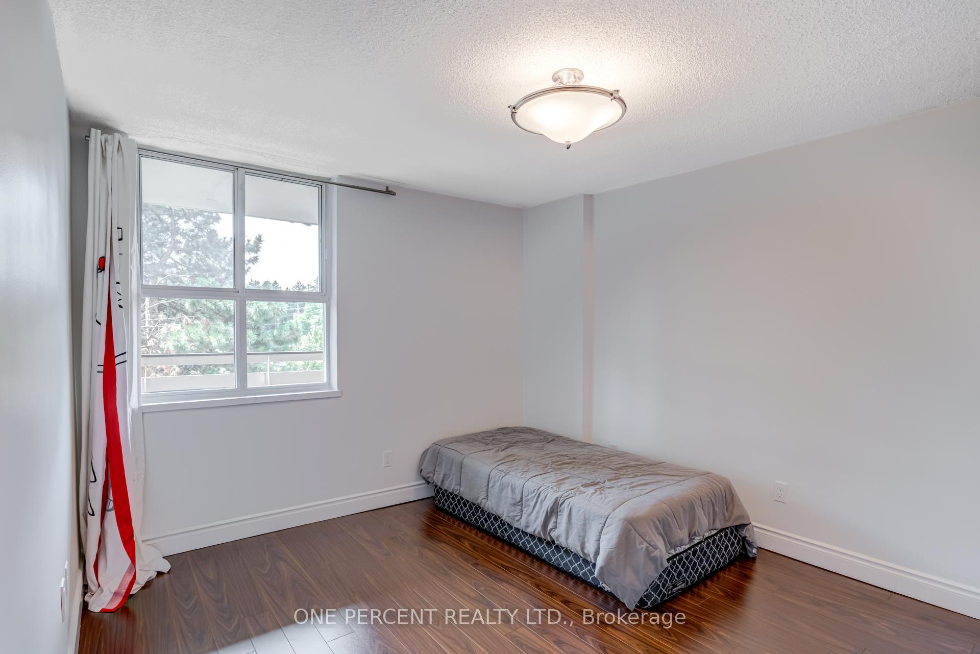 Photo 15 of Unit 409, 80 Inverlochy Boulevard, Markham, Royal Orchard — HOMEH