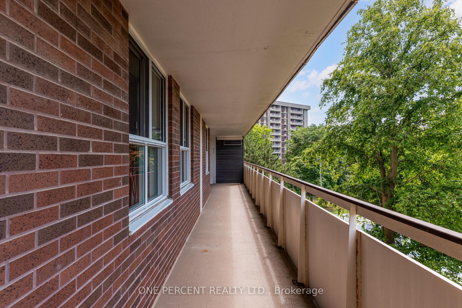 Photo 30 of Unit 409, 80 Inverlochy Boulevard, Markham, Royal Orchard — HOMEH
