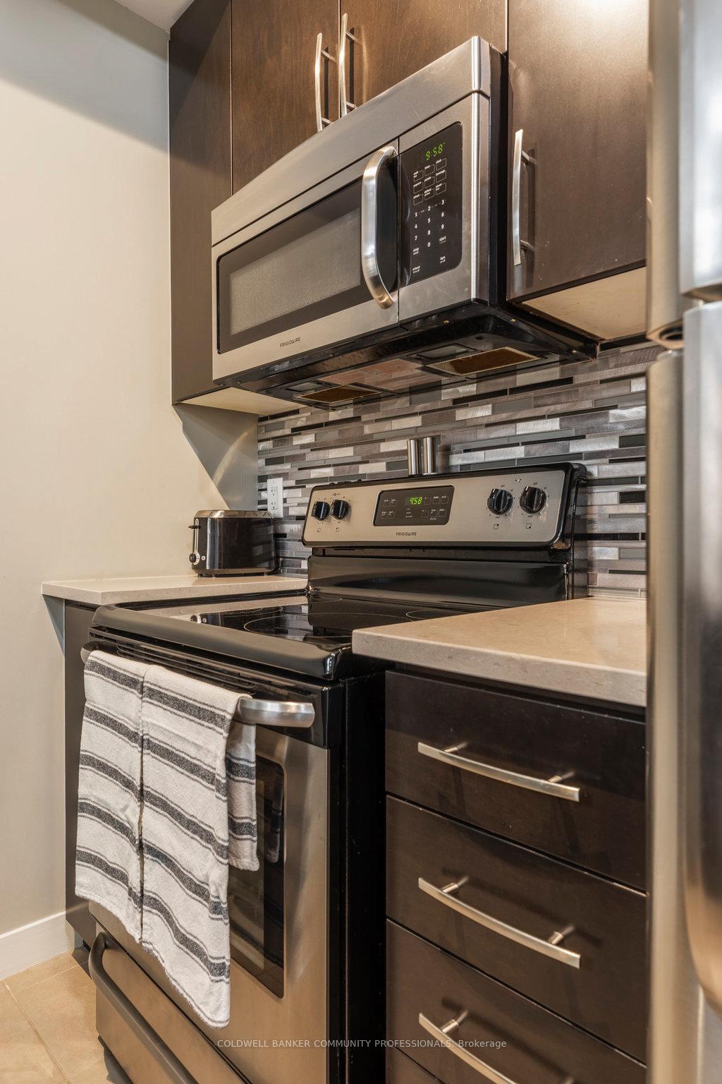 Photo 11 of Unit 206, 85 Robinson Street, Hamilton, Durand — HOMEH