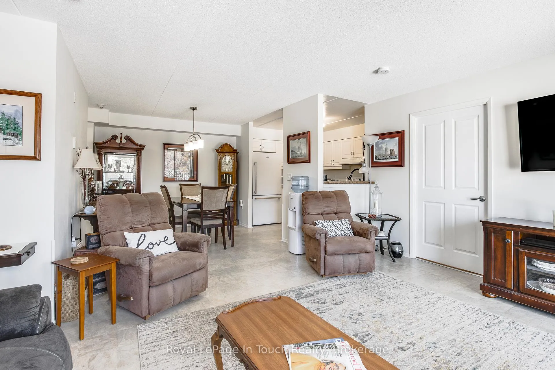 Photo 5 of Unit 315, 333 Lafontaine Road W, Tiny, Rural Tiny — HOMEH