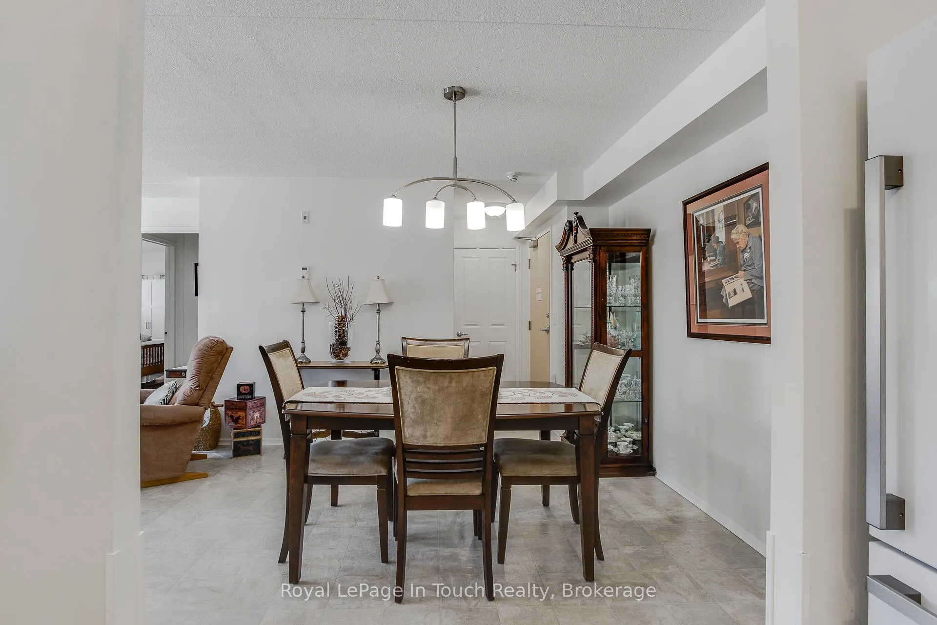 Photo 8 of Unit 315, 333 Lafontaine Road W, Tiny, Rural Tiny — HOMEH