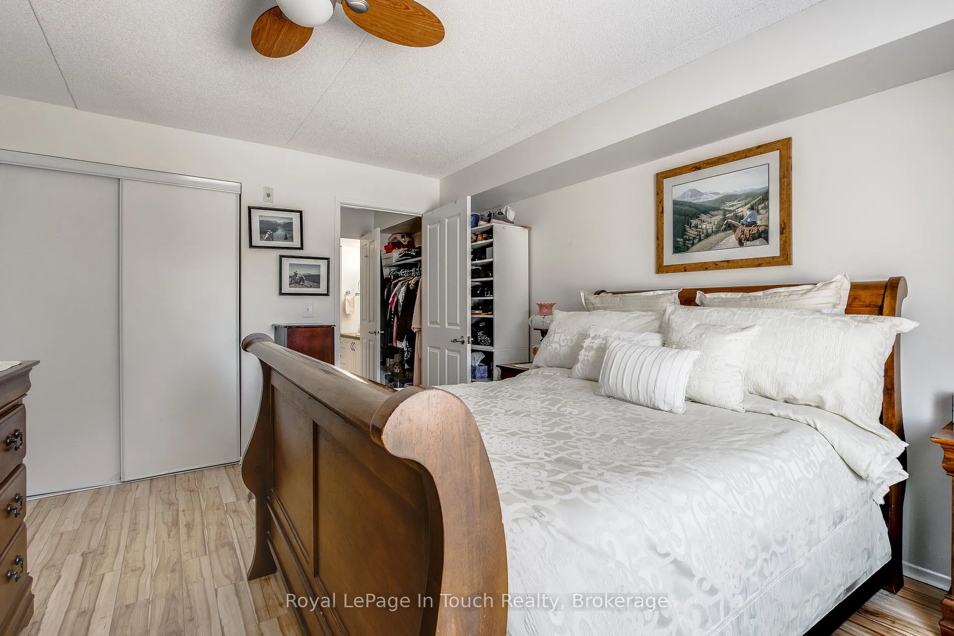 Photo 13 of Unit 315, 333 Lafontaine Road W, Tiny, Rural Tiny — HOMEH
