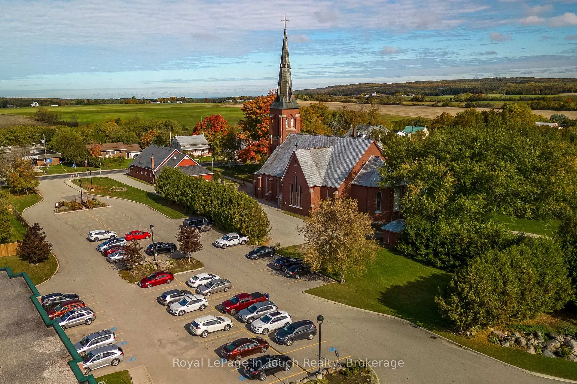 Photo 44 of Unit 315, 333 Lafontaine Road W, Tiny, Rural Tiny — HOMEH