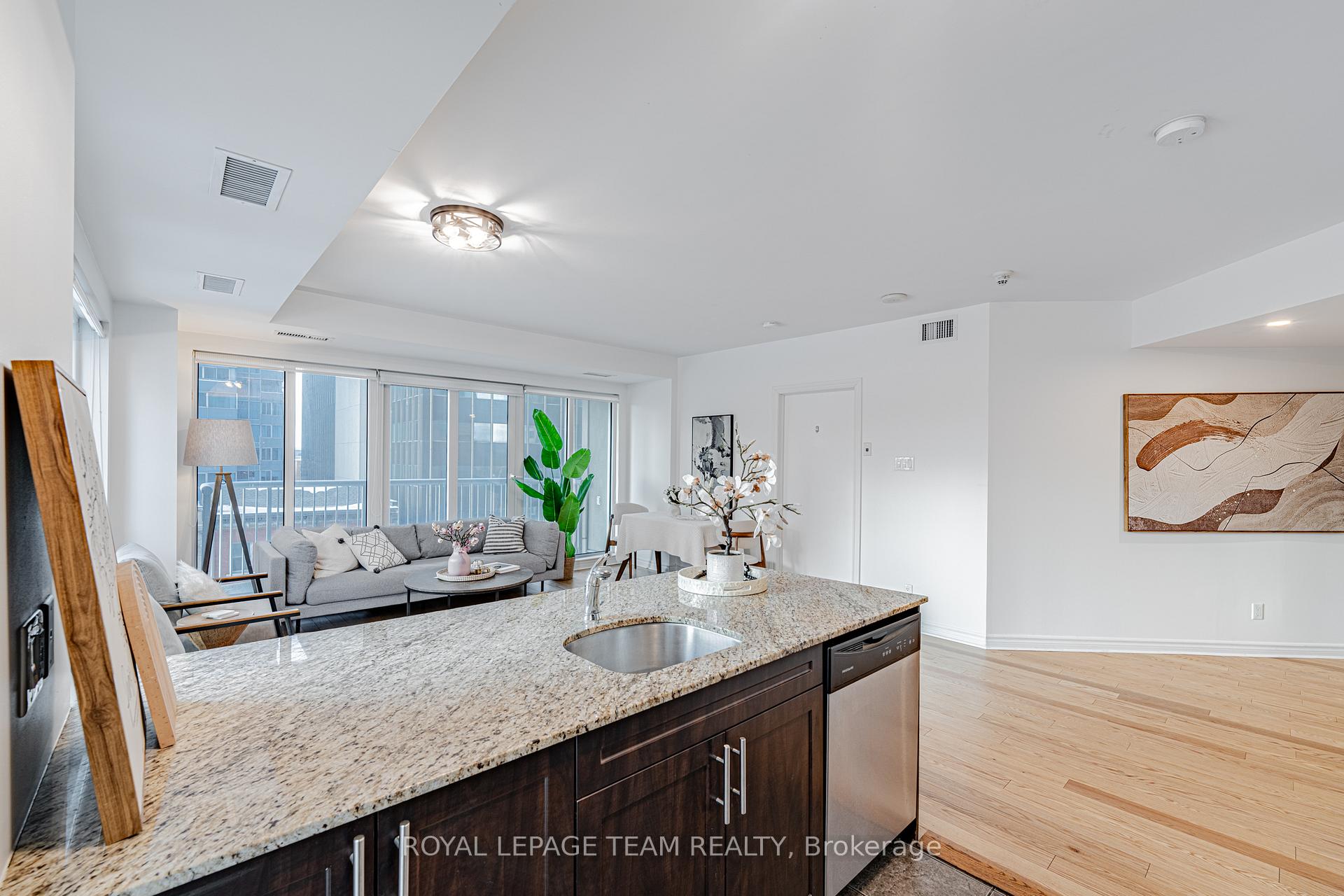 Photo 11 of Unit 501, 234 Rideau Street, Ottawa, Sandy Hill — HOMEH