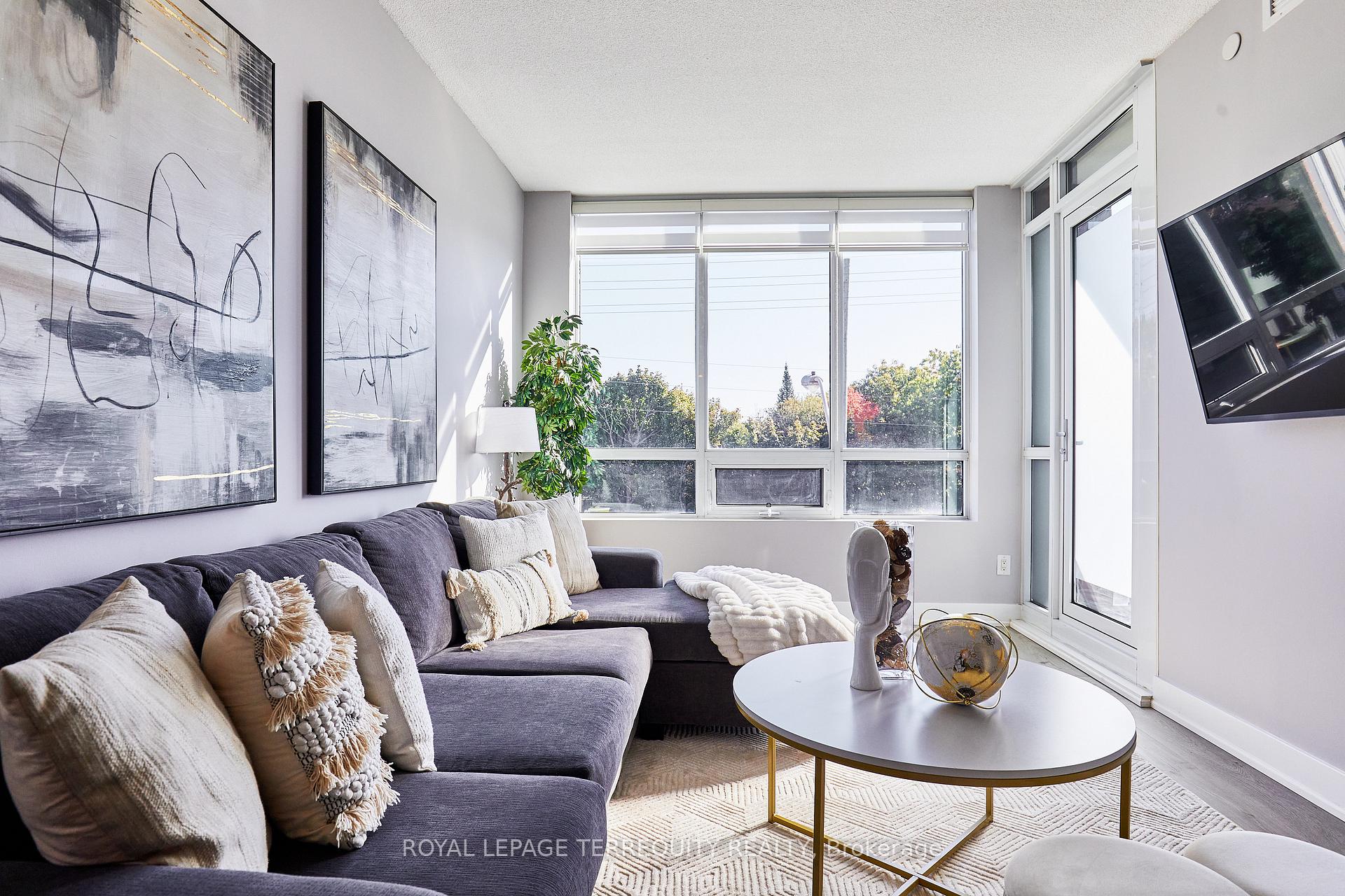 Photo 1 of Unit 428, 7608 Yonge Street, Vaughan, Crestwood-Springfarm-Yorkhill — HOMEH