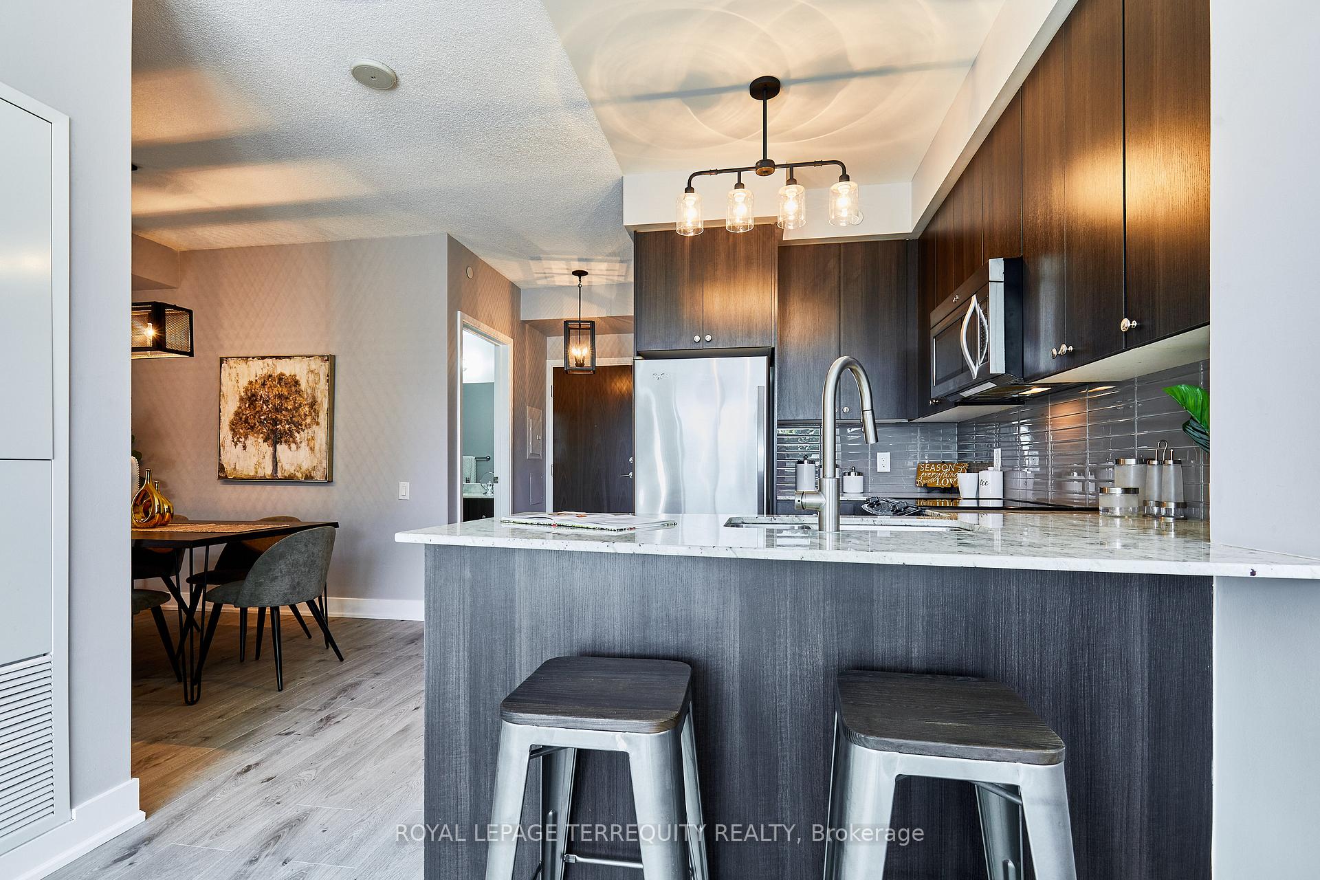 Photo 10 of Unit 428, 7608 Yonge Street, Vaughan, Crestwood-Springfarm-Yorkhill — HOMEH