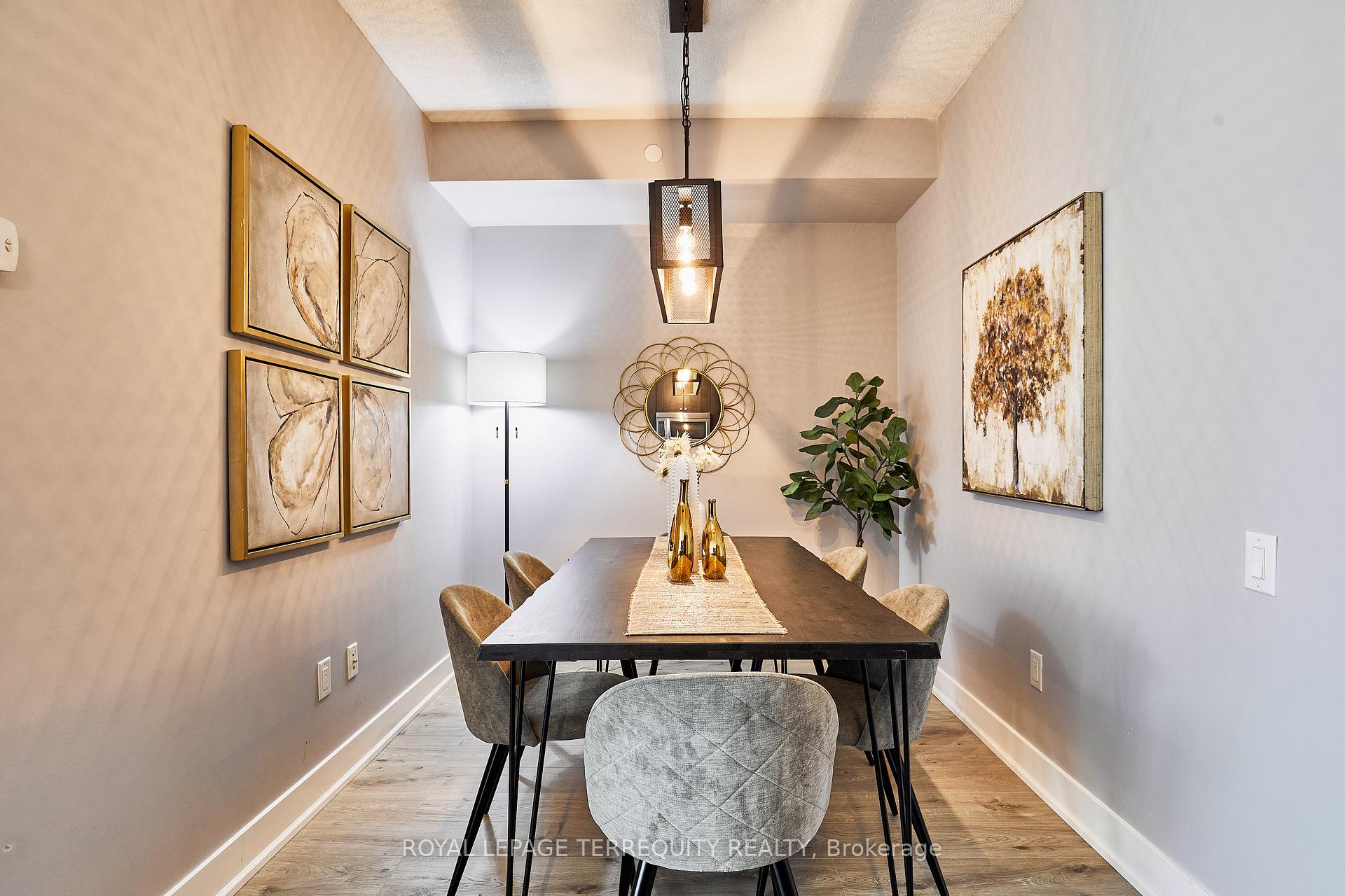 Photo 12 of Unit 428, 7608 Yonge Street, Vaughan, Crestwood-Springfarm-Yorkhill — HOMEH