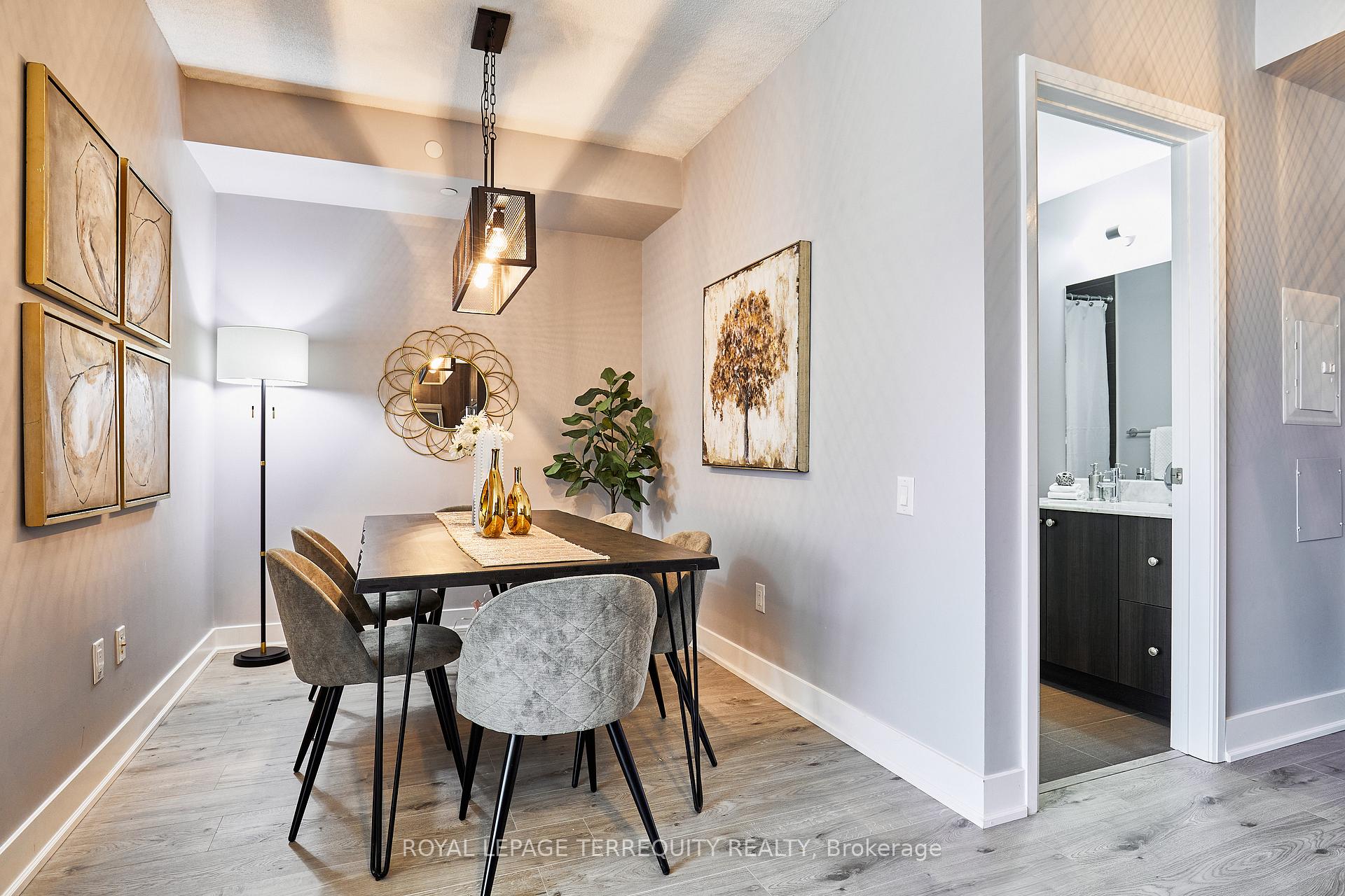 Photo 13 of Unit 428, 7608 Yonge Street, Vaughan, Crestwood-Springfarm-Yorkhill — HOMEH