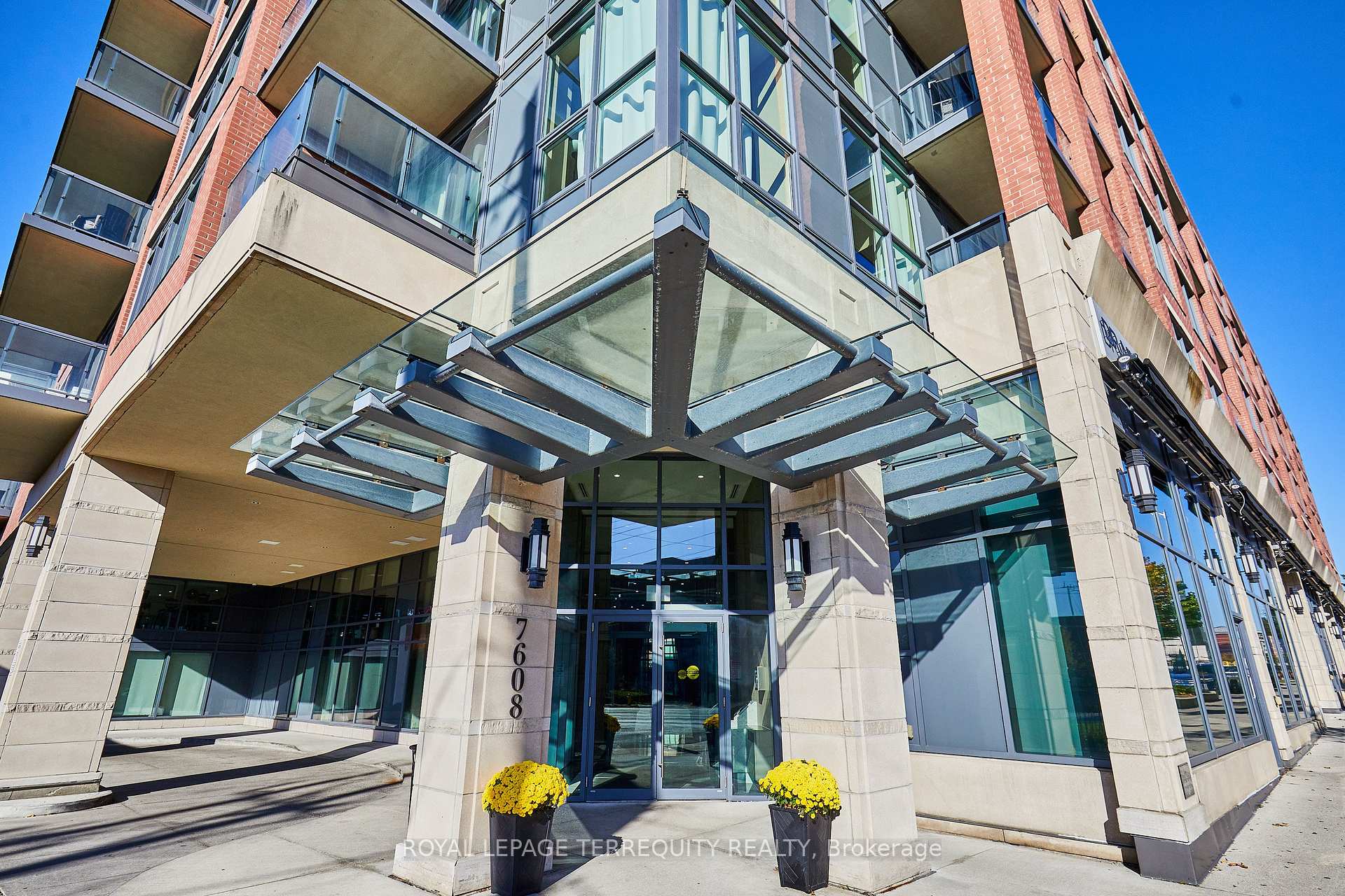 Photo 23 of Unit 428, 7608 Yonge Street, Vaughan, Crestwood-Springfarm-Yorkhill — HOMEH