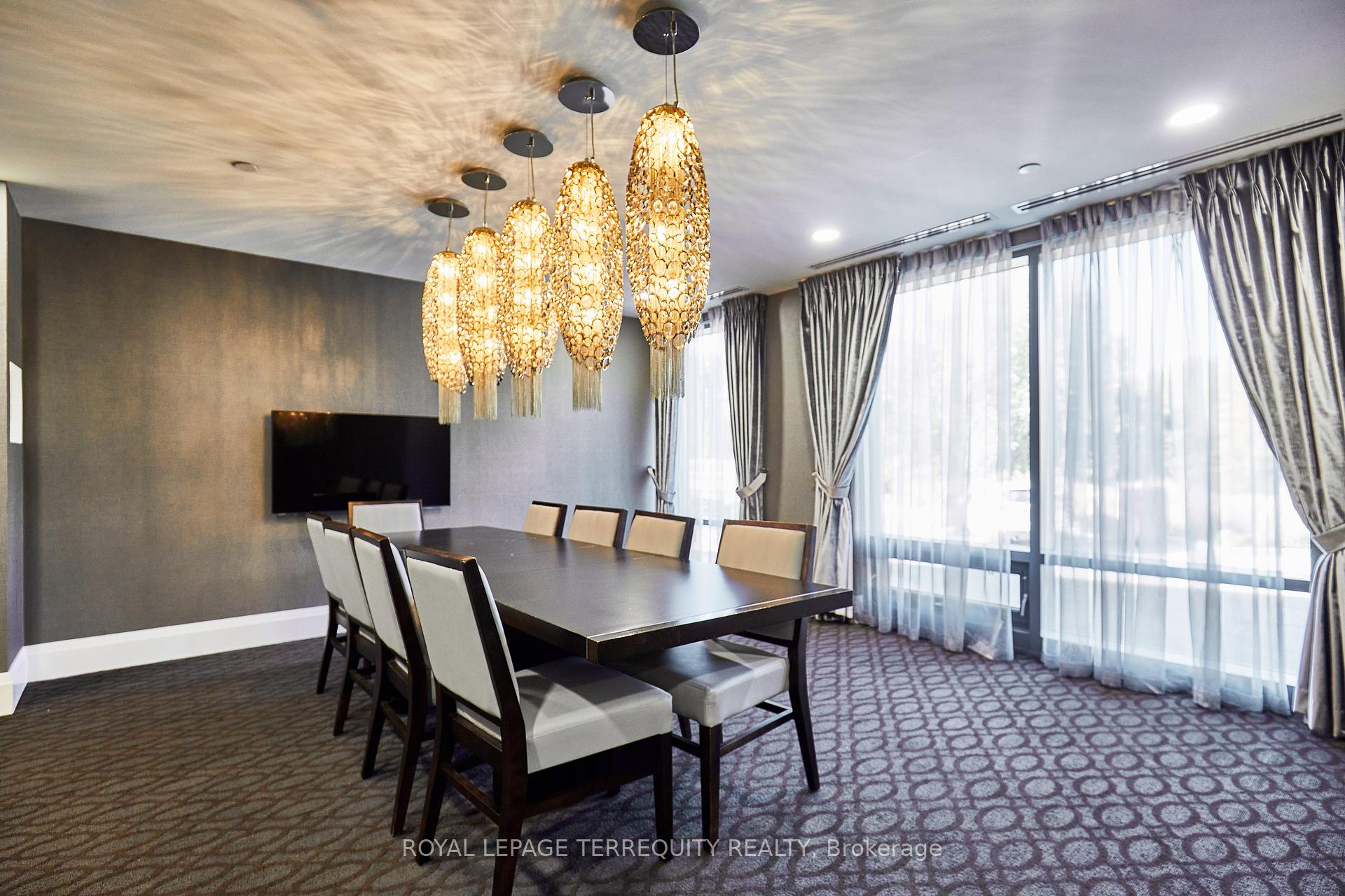 Photo 24 of Unit 428, 7608 Yonge Street, Vaughan, Crestwood-Springfarm-Yorkhill — HOMEH