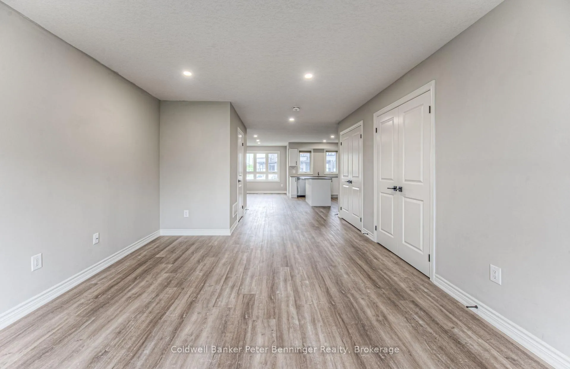 Photo 9 of 253 Chapel Hill Drive, Kitchener — HOMEH