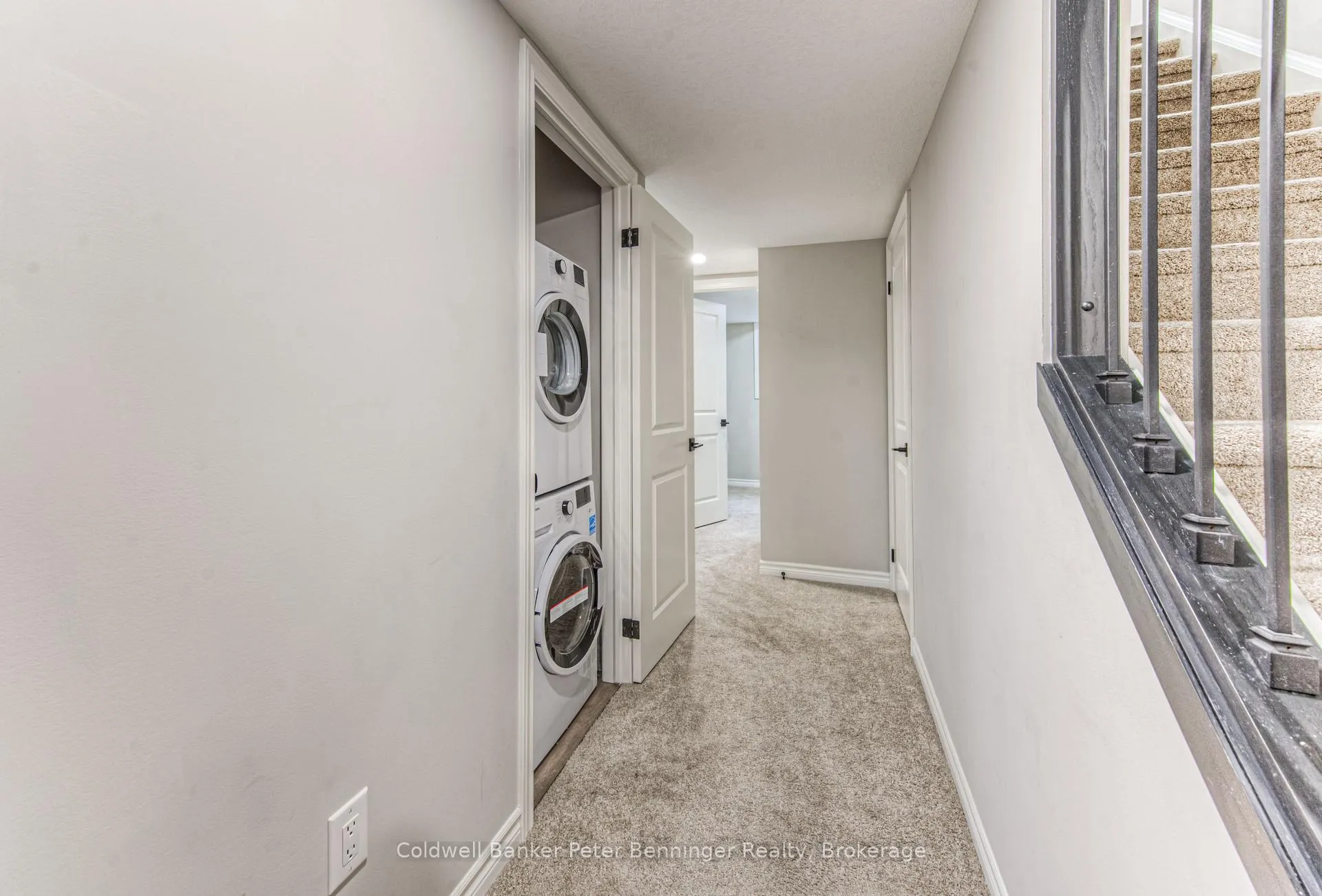 Photo 23 of 253 Chapel Hill Drive, Kitchener — HOMEH