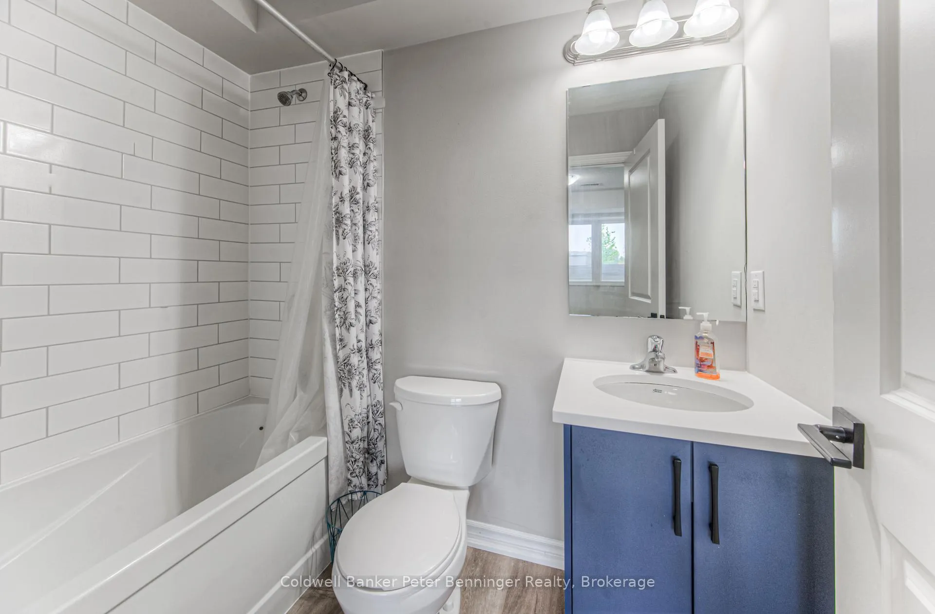 Photo 34 of 253 Chapel Hill Drive, Kitchener — HOMEH