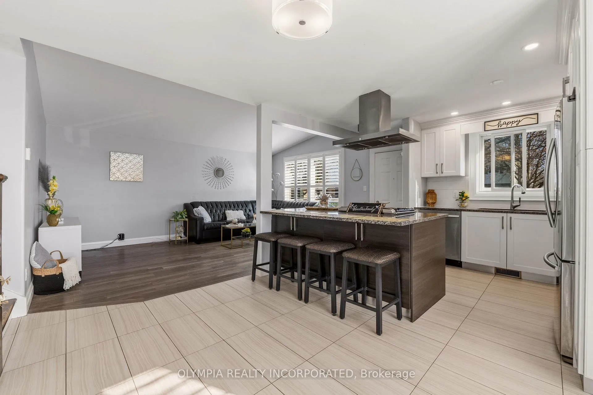 Photo 9 of 7451 Green Boughs Road, Niagara Falls, Casey — HOMEH