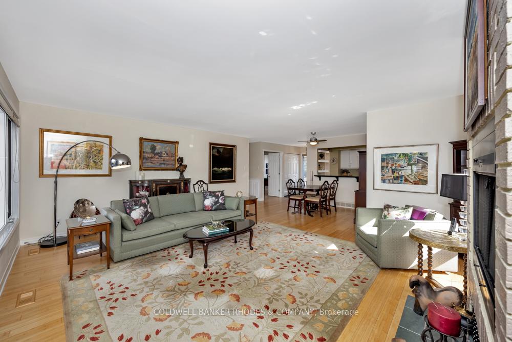 Photo 3 of 2 Pebble Beach Court, Ottawa, Stittsville (Central) — HOMEH