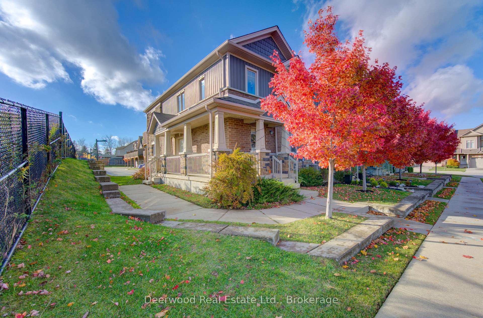 Photo 4 of 3 Nyles Drive, Kitchener — HOMEH