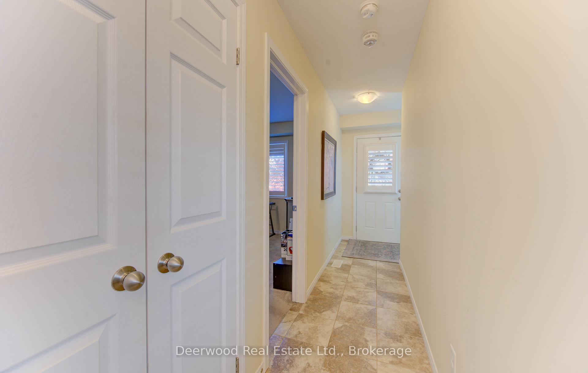 Photo 10 of 3 Nyles Drive, Kitchener — HOMEH
