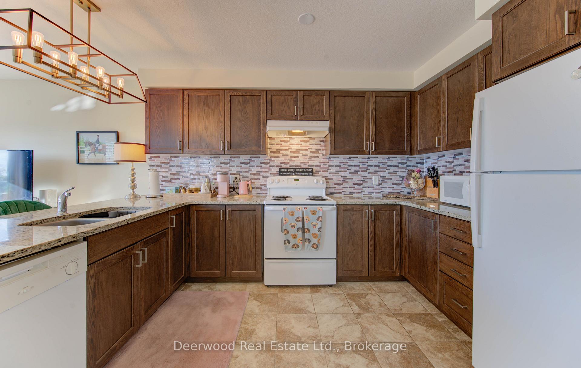 Photo 19 of 3 Nyles Drive, Kitchener — HOMEH