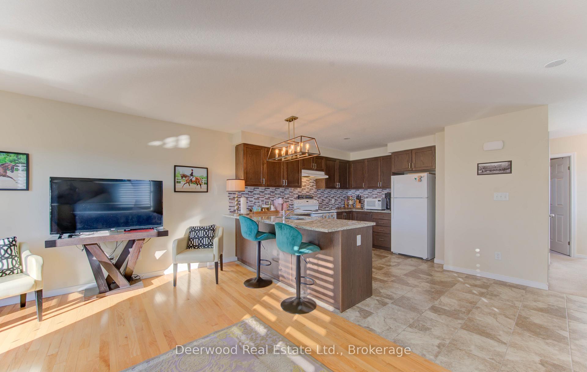 Photo 22 of 3 Nyles Drive, Kitchener — HOMEH