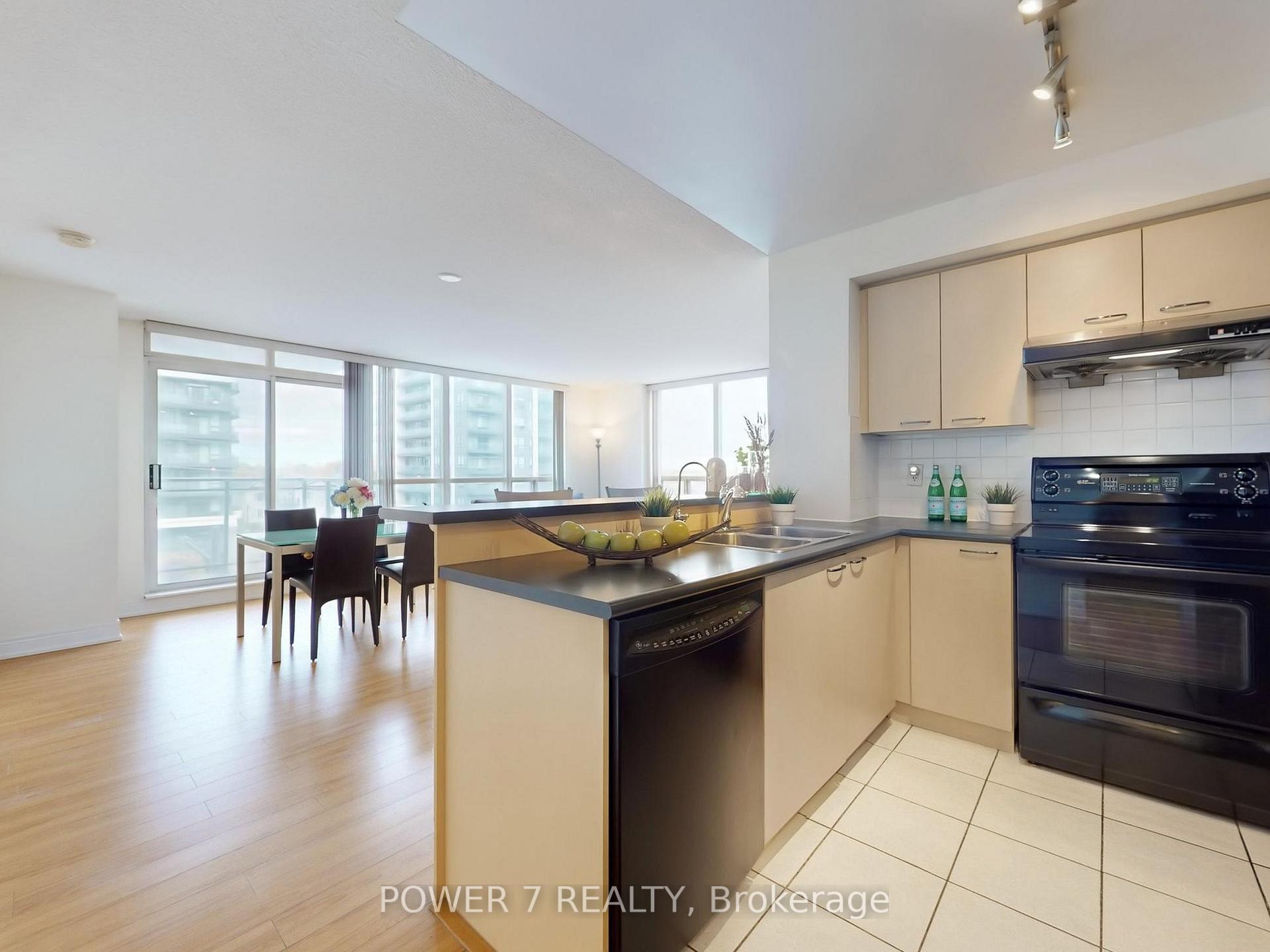 Photo 16 of Unit 618, 48 Suncrest Boulevard, Markham, Commerce Valley — HOMEH