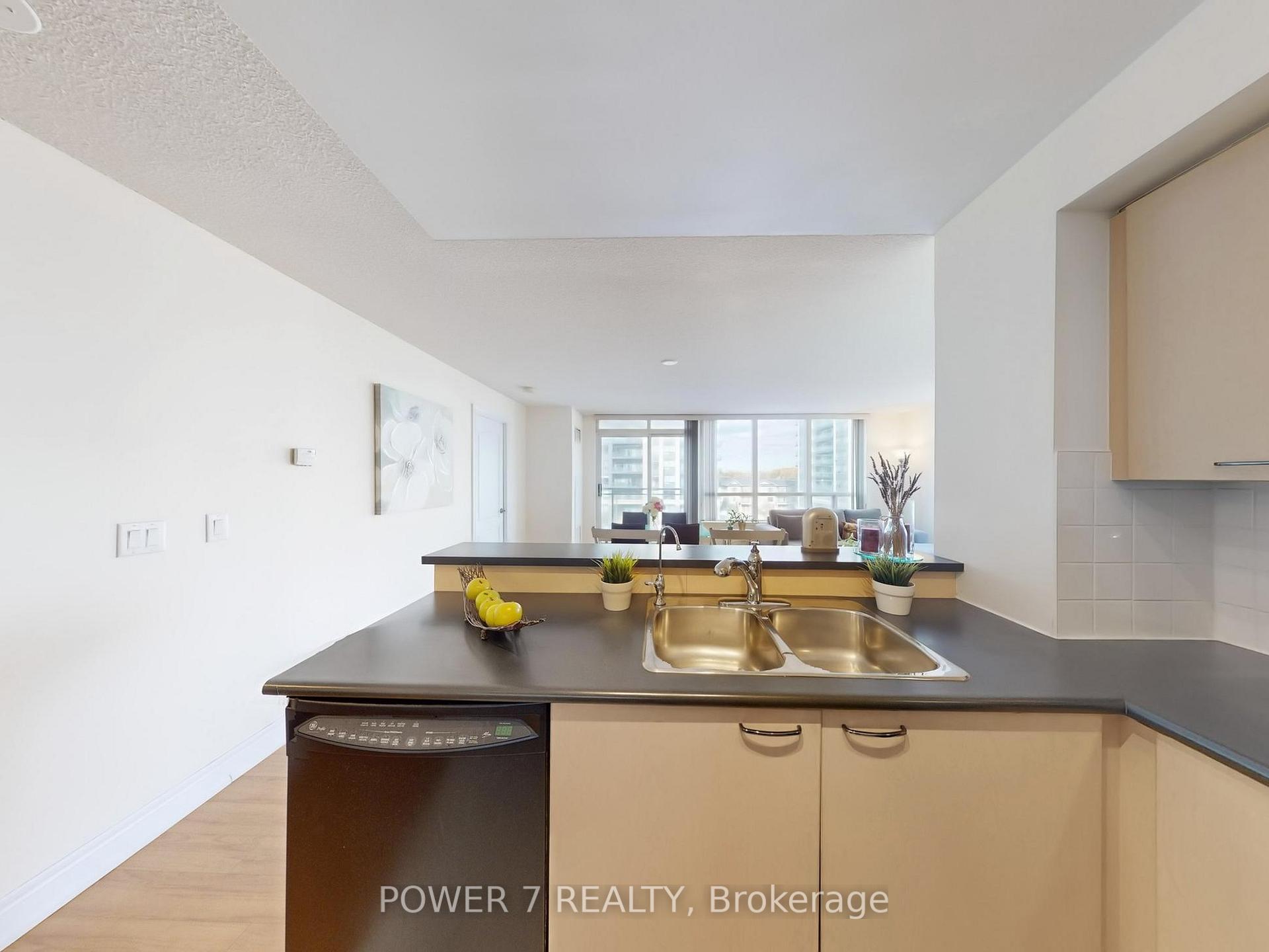Photo 17 of Unit 618, 48 Suncrest Boulevard, Markham, Commerce Valley — HOMEH