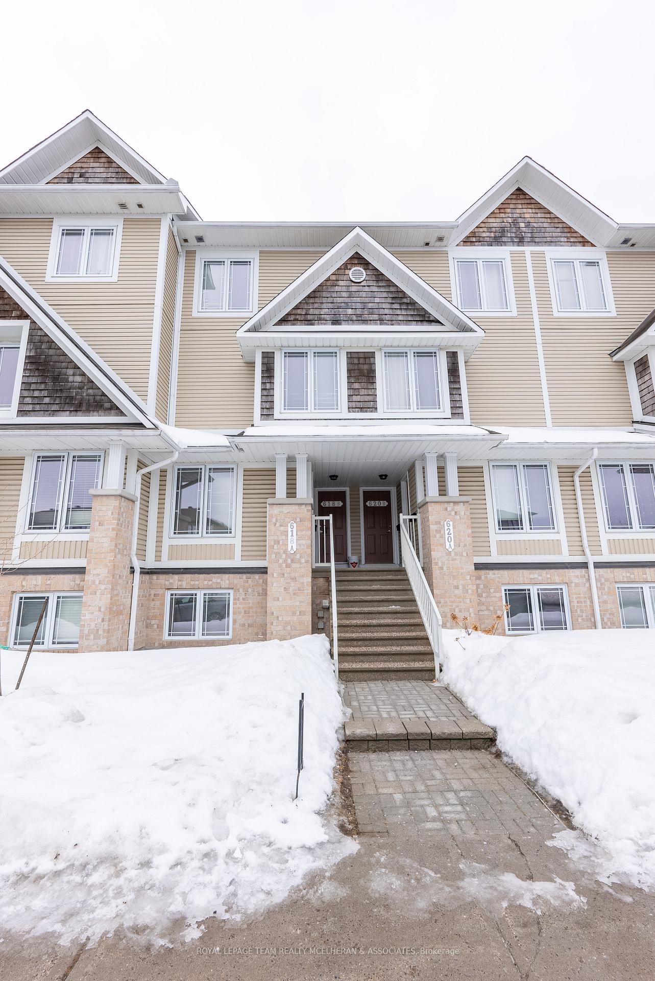 Photo 2 of Unit 35, 618 Chapman Mills Drive, Ottawa, Barrhaven - Strandherd — HOMEH