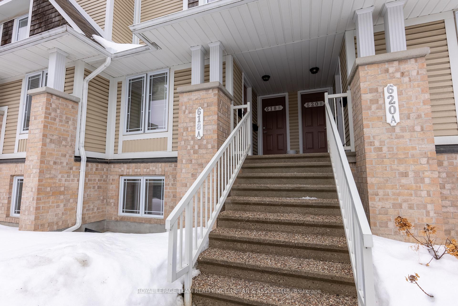 Photo 3 of Unit 35, 618 Chapman Mills Drive, Ottawa, Barrhaven - Strandherd — HOMEH