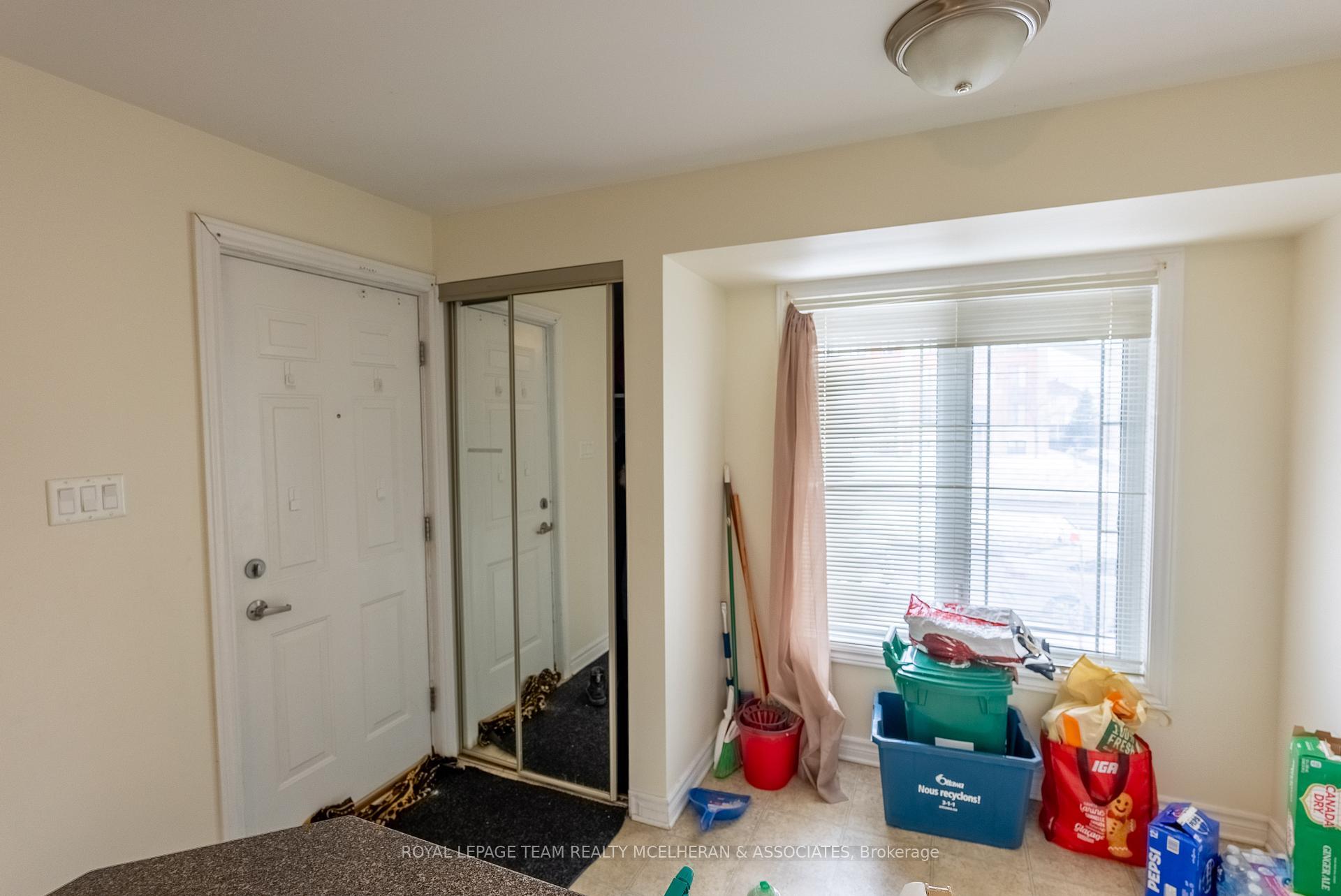 Photo 4 of Unit 35, 618 Chapman Mills Drive, Ottawa, Barrhaven - Strandherd — HOMEH