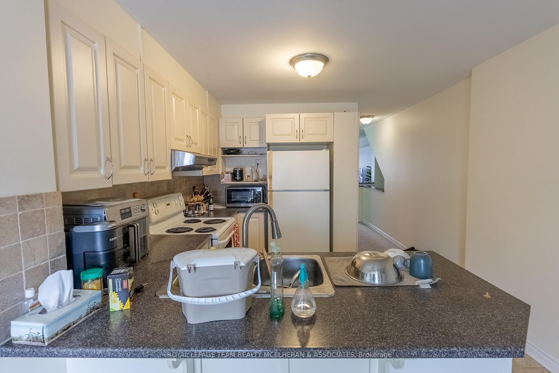 Photo 5 of Unit 35, 618 Chapman Mills Drive, Ottawa, Barrhaven - Strandherd — HOMEH