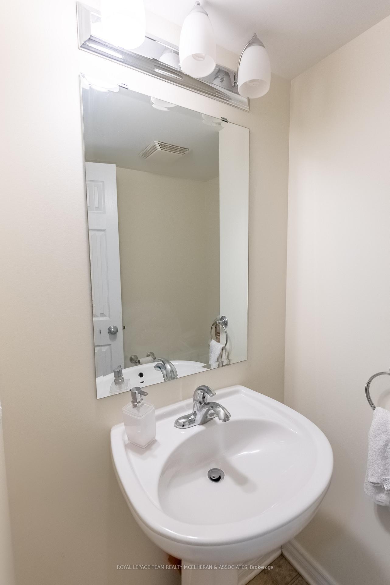 Photo 8 of Unit 35, 618 Chapman Mills Drive, Ottawa, Barrhaven - Strandherd — HOMEH