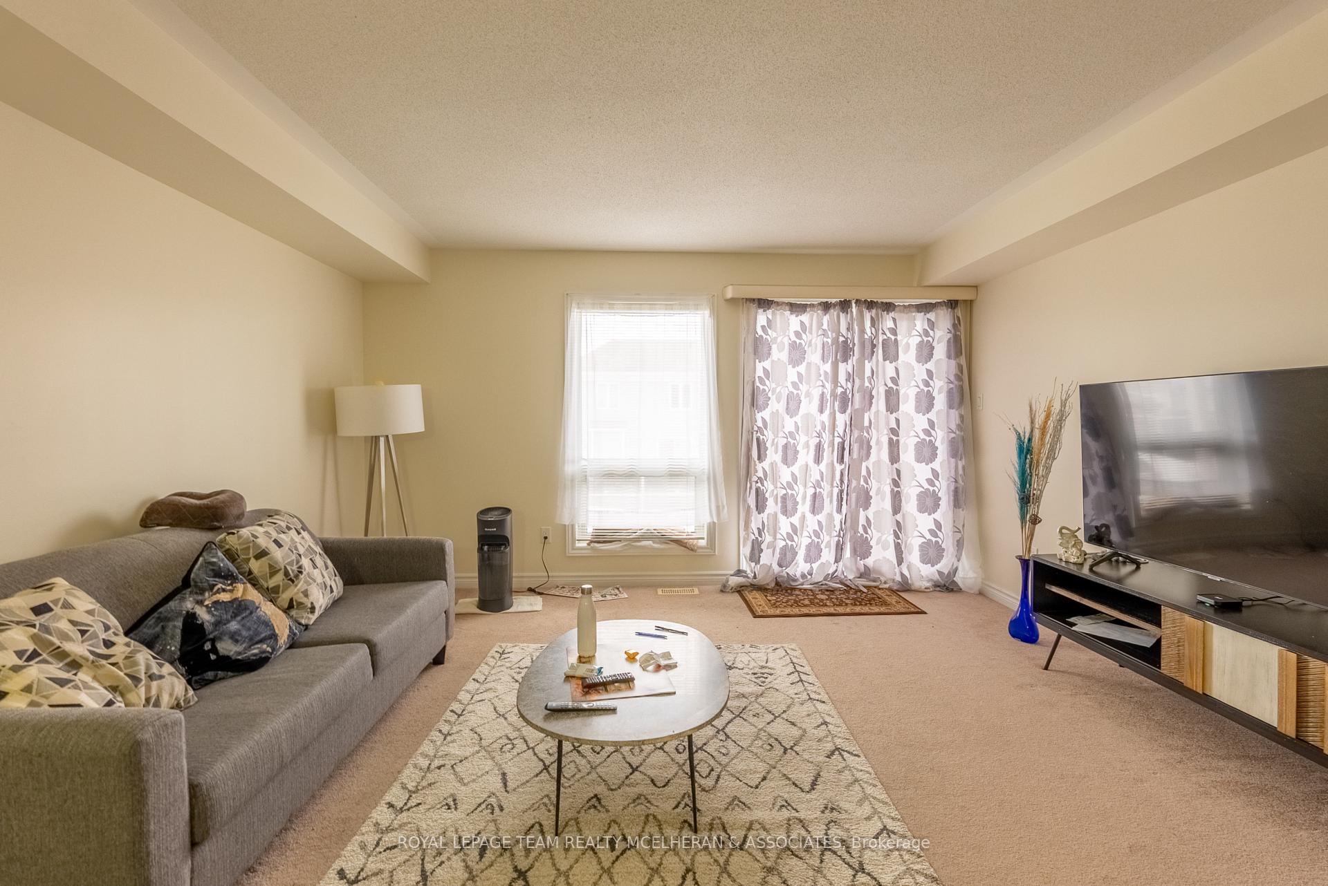 Photo 10 of Unit 35, 618 Chapman Mills Drive, Ottawa, Barrhaven - Strandherd — HOMEH