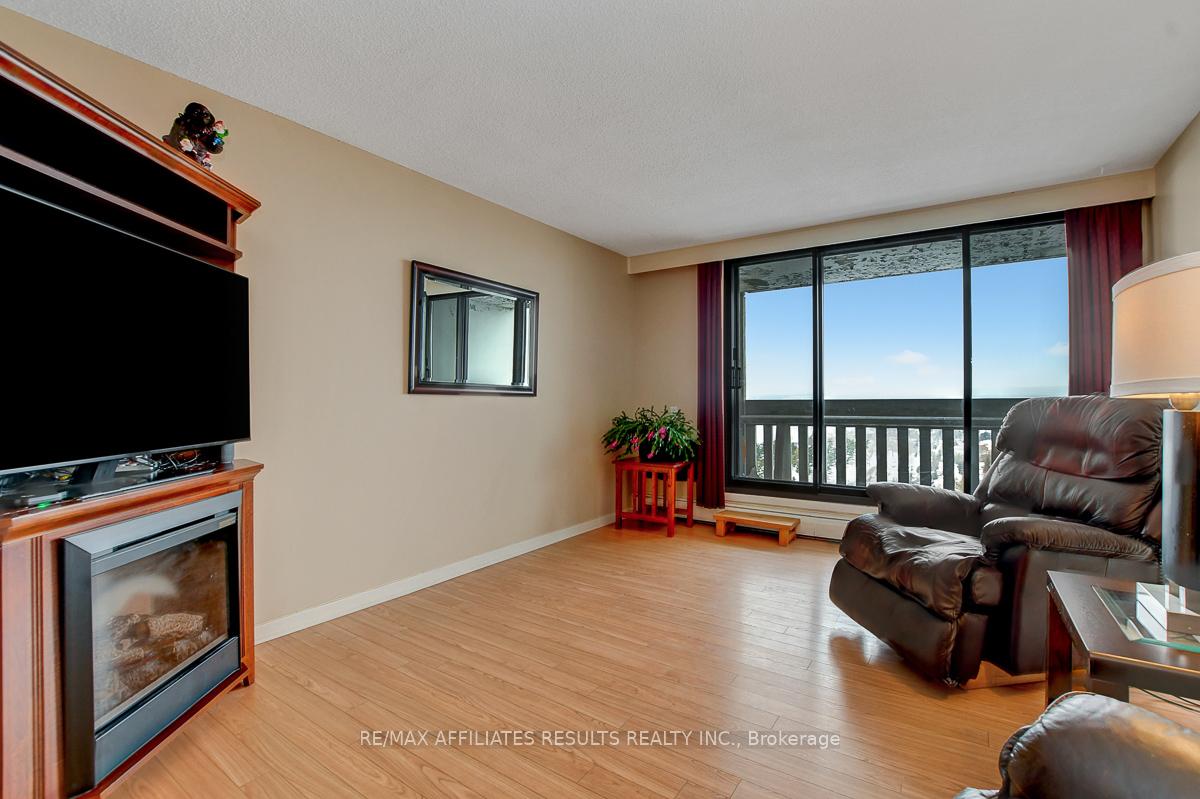 Photo 7 of Unit 1901, 415 Greenview Avenue, Ottawa, Britannia — HOMEH