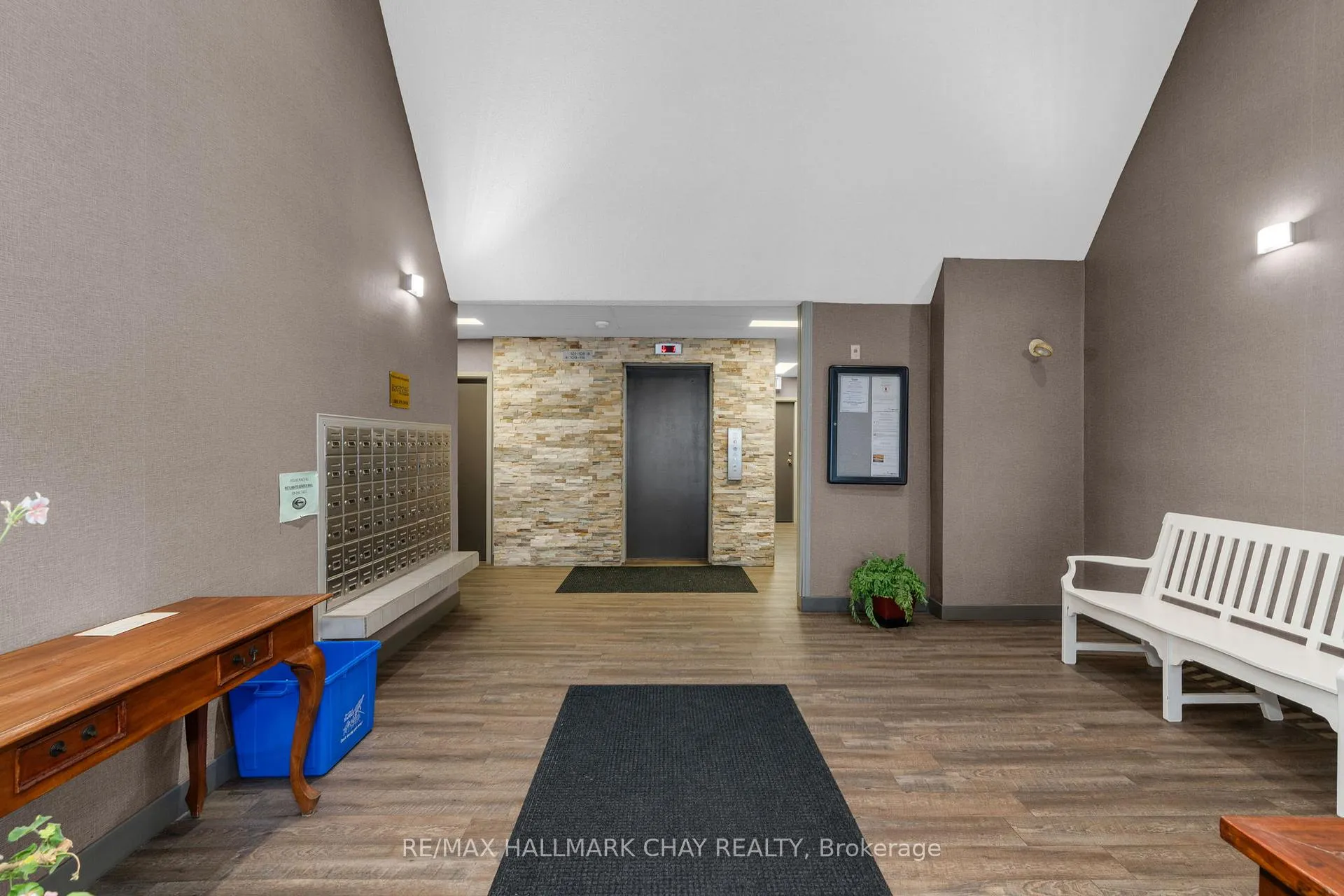 Photo 4 of Unit 108, 120 Bell Farm Road, Barrie, Alliance — HOMEH