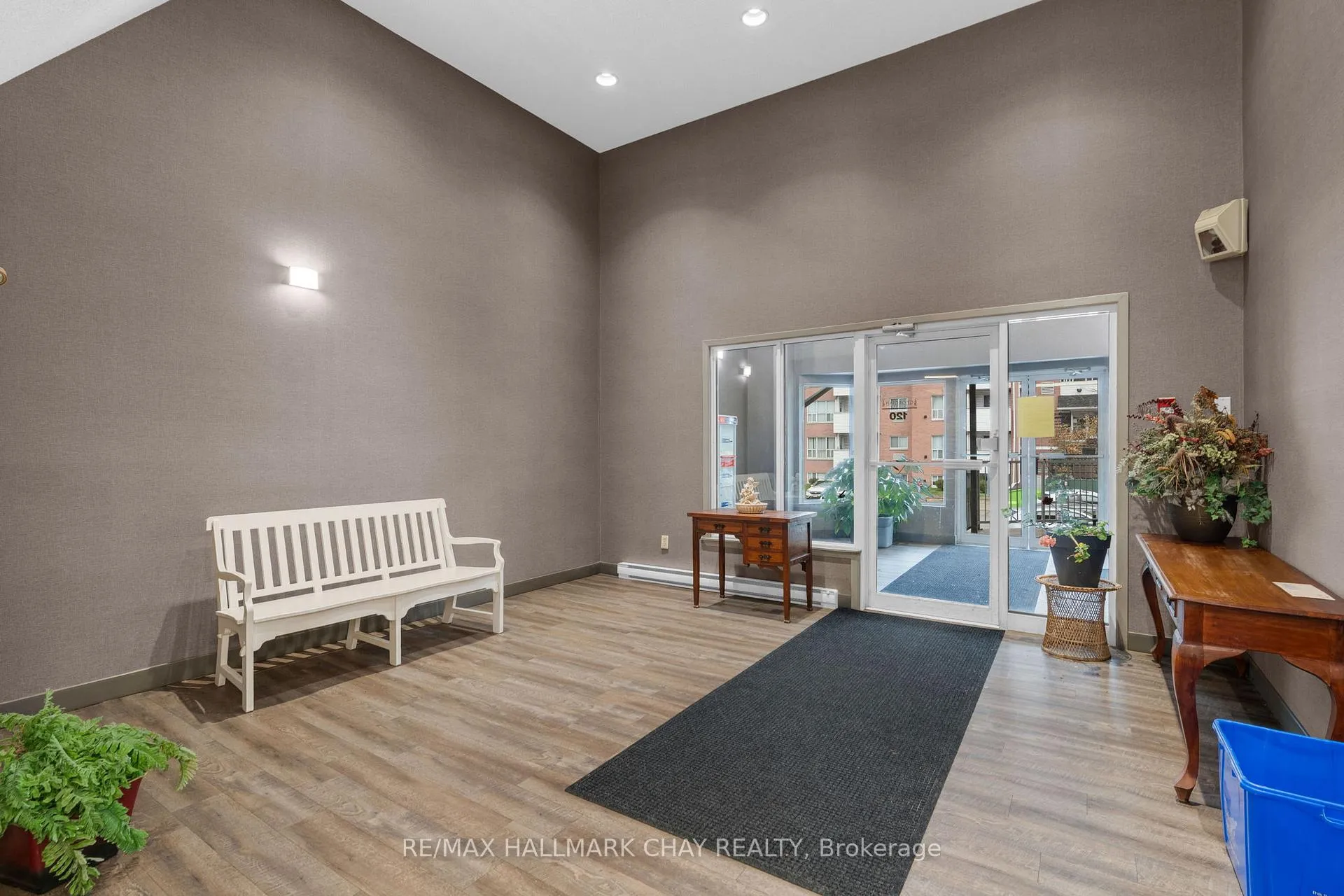 Photo 5 of Unit 108, 120 Bell Farm Road, Barrie, Alliance — HOMEH