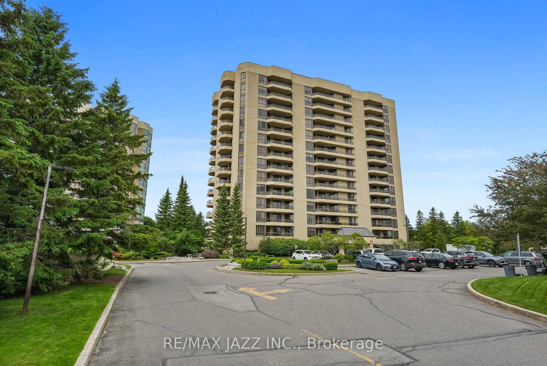 Front of Unit 404, 900 Wilson Road N