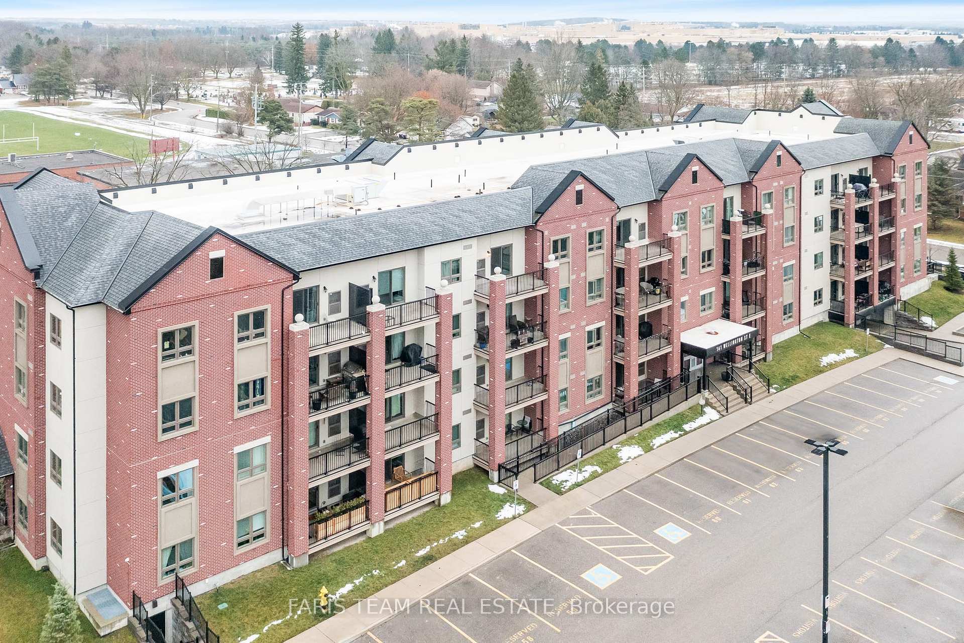 Front of Unit 406, 161 Wellington Street E