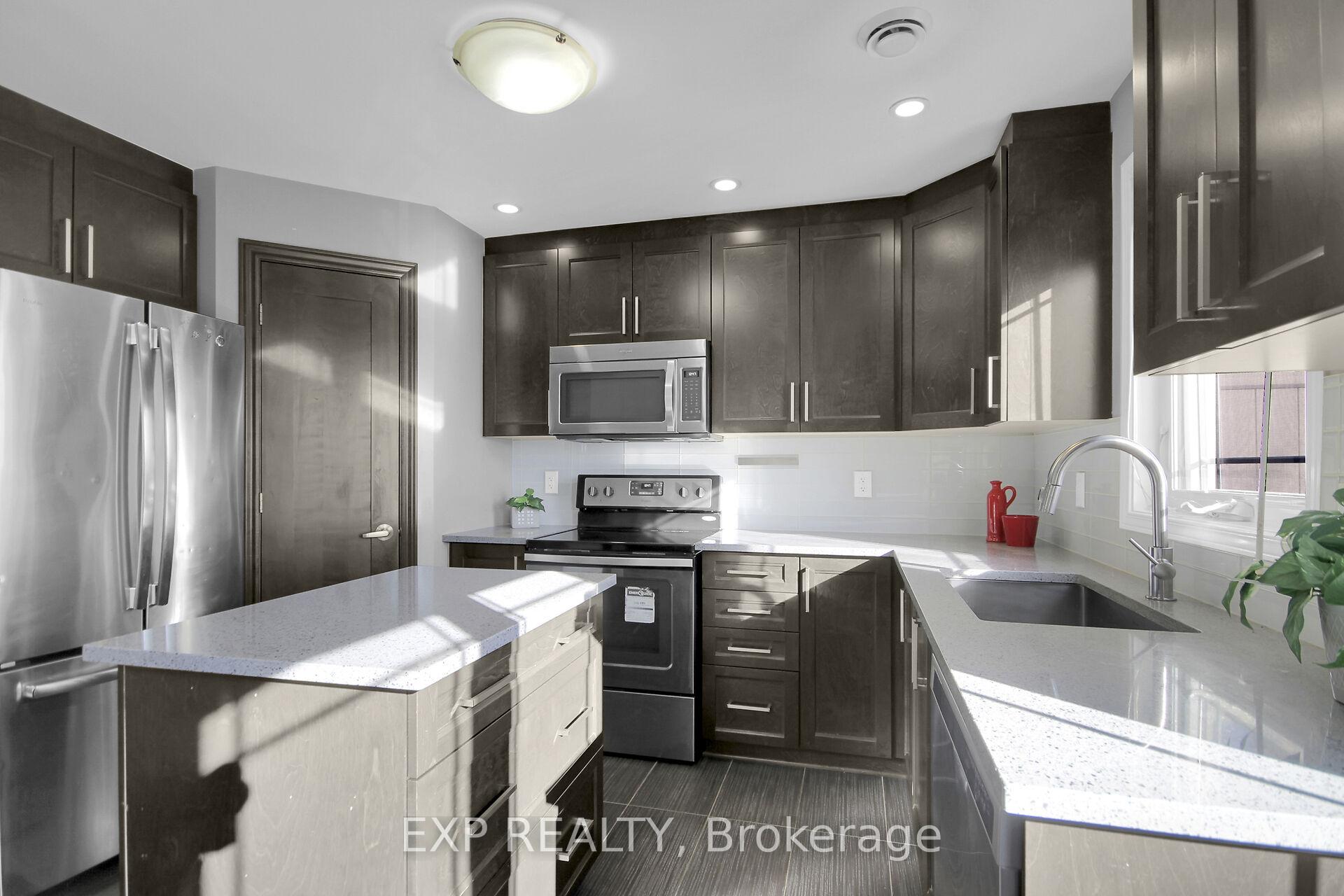 Photo 5 of 416 Leboutillier Avenue, Ottawa, Carson Meadows — HOMEH