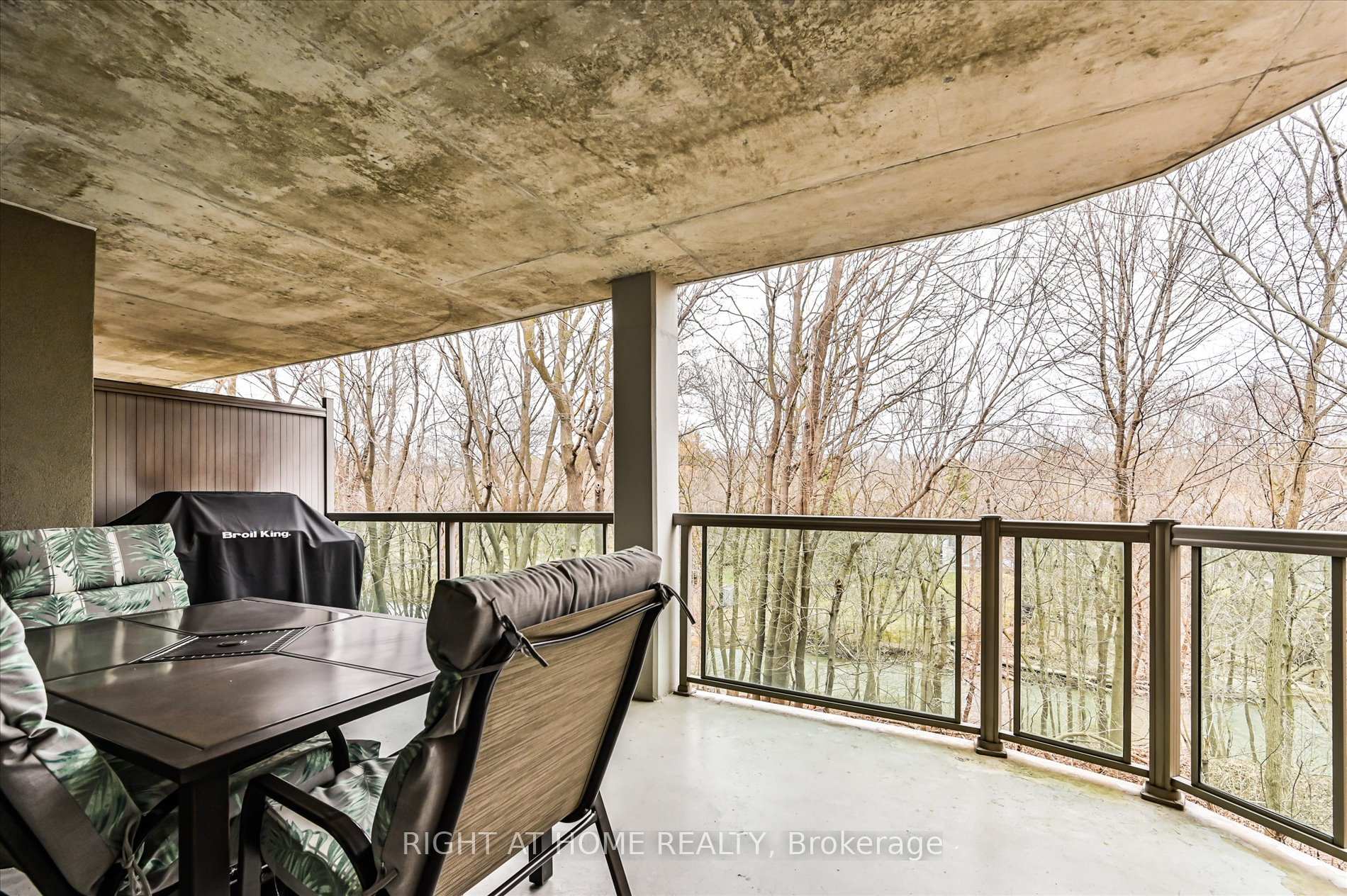 Photo 3 of Unit 204, 245 Pine Grove Road, Vaughan, Islington Woods — HOMEH