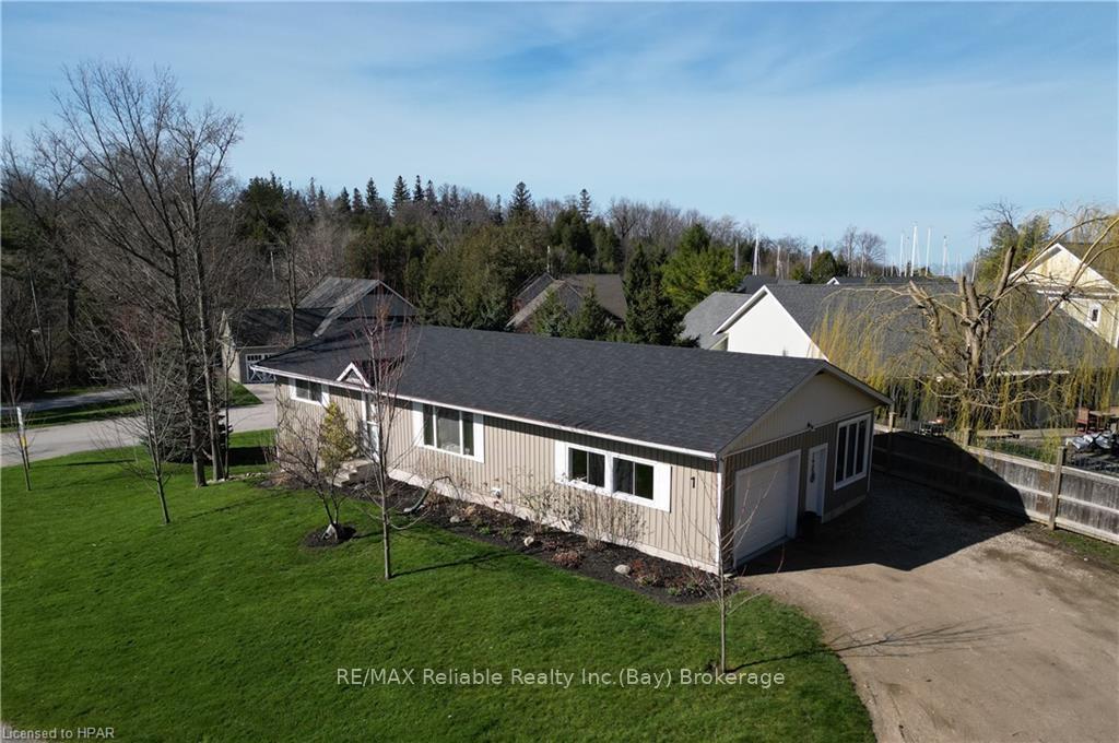 Photo 7 of 1 Hidden Valley Lane, Bluewater, Bayfield — HOMEH