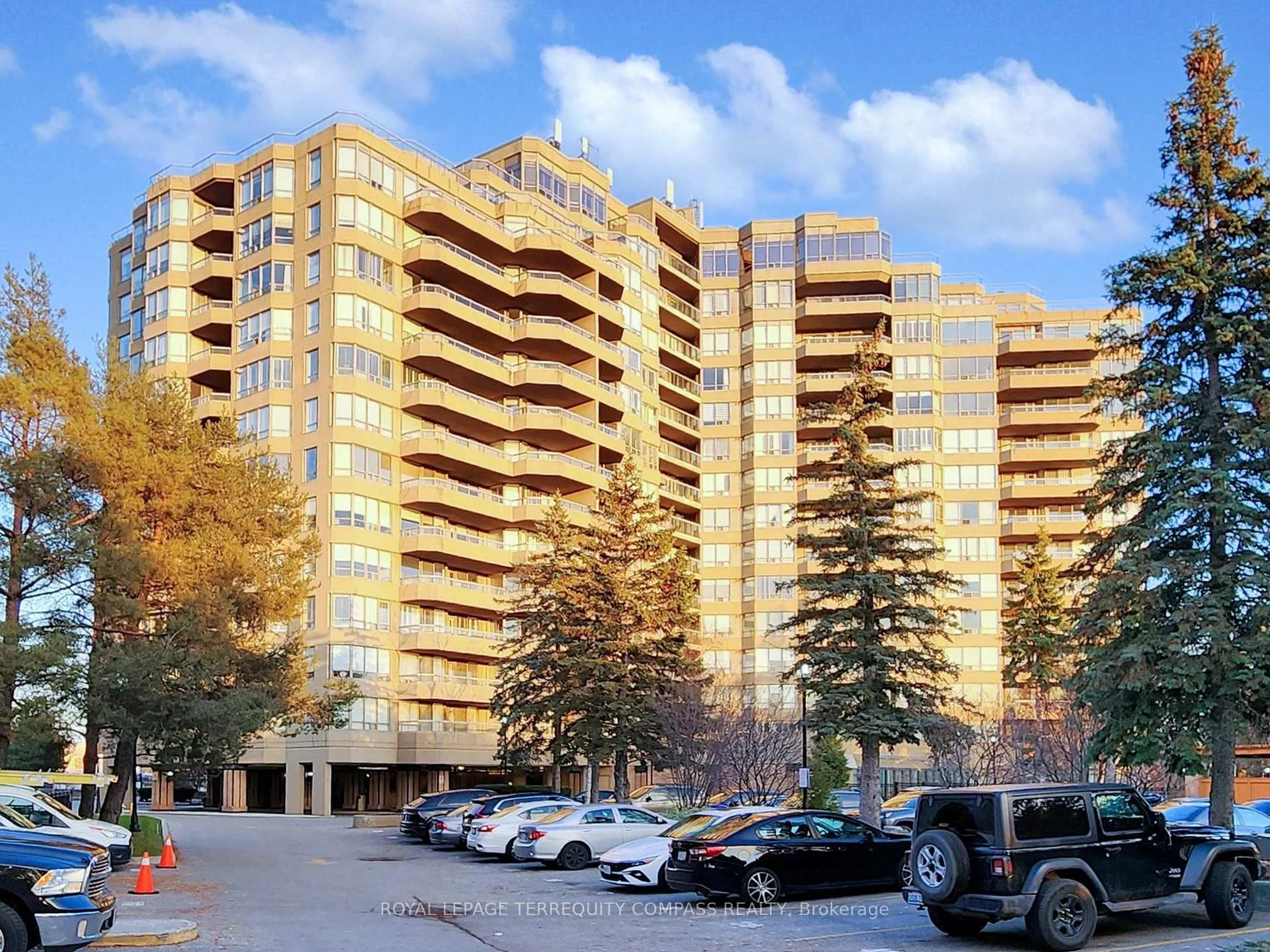 Photo 1 of Unit PH5, 610 Bullock Drive, Markham, Markville — HOMEH